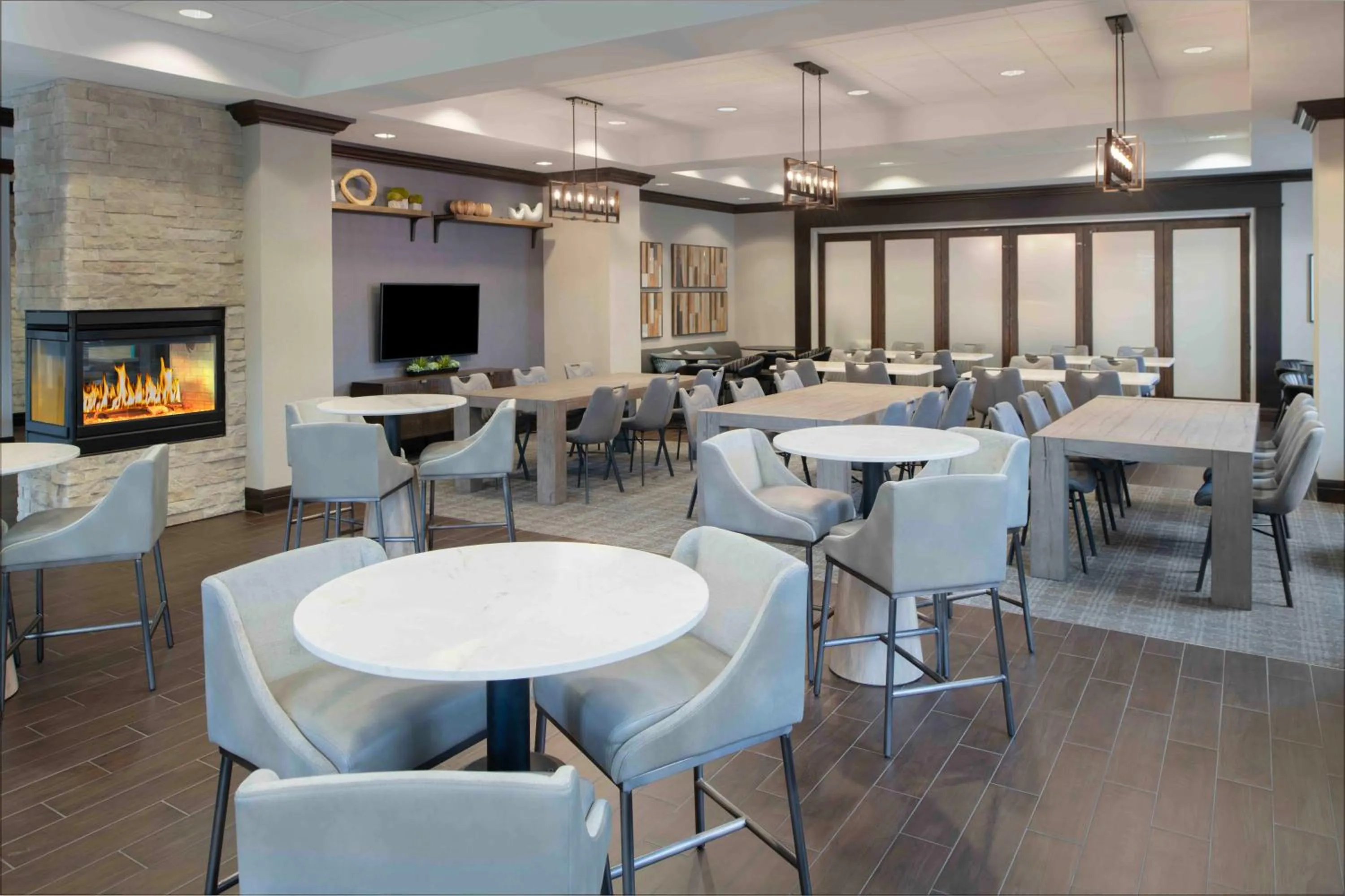 Restaurant/places to eat in Hampton Inn Lewiston-Auburn