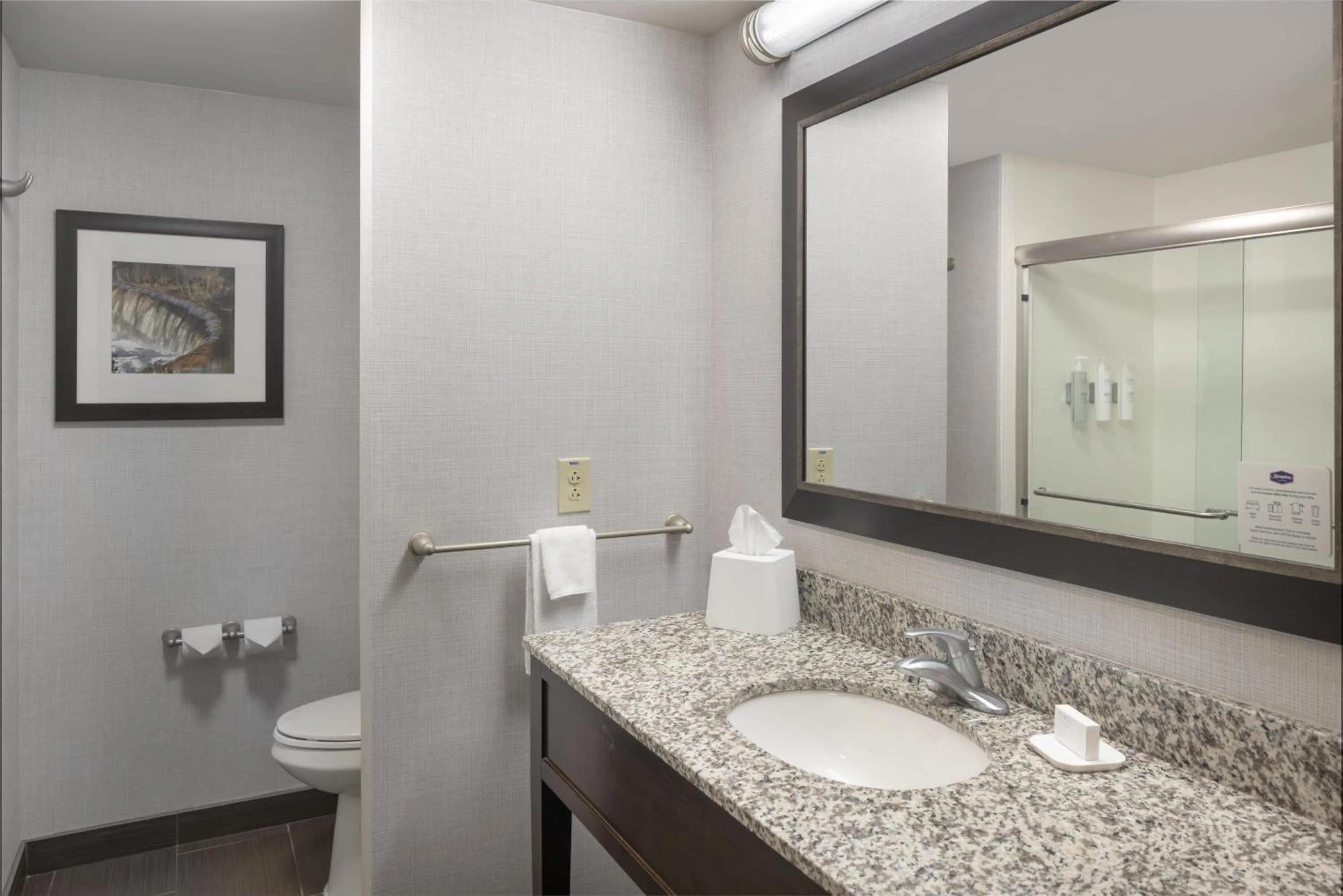 Bathroom in Hampton Inn Lewiston-Auburn