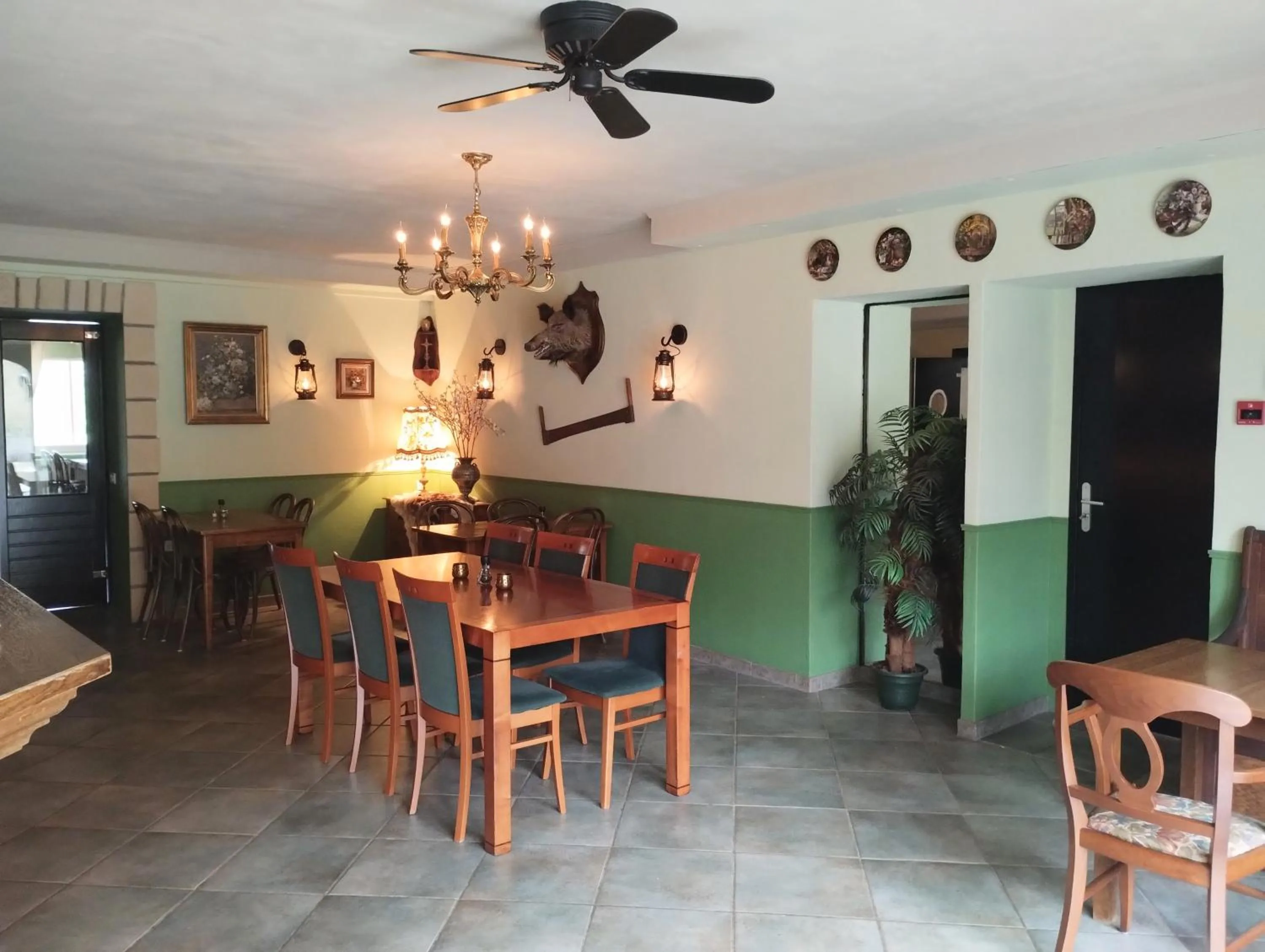 Restaurant/places to eat in Hotel Rêve de la Vallée