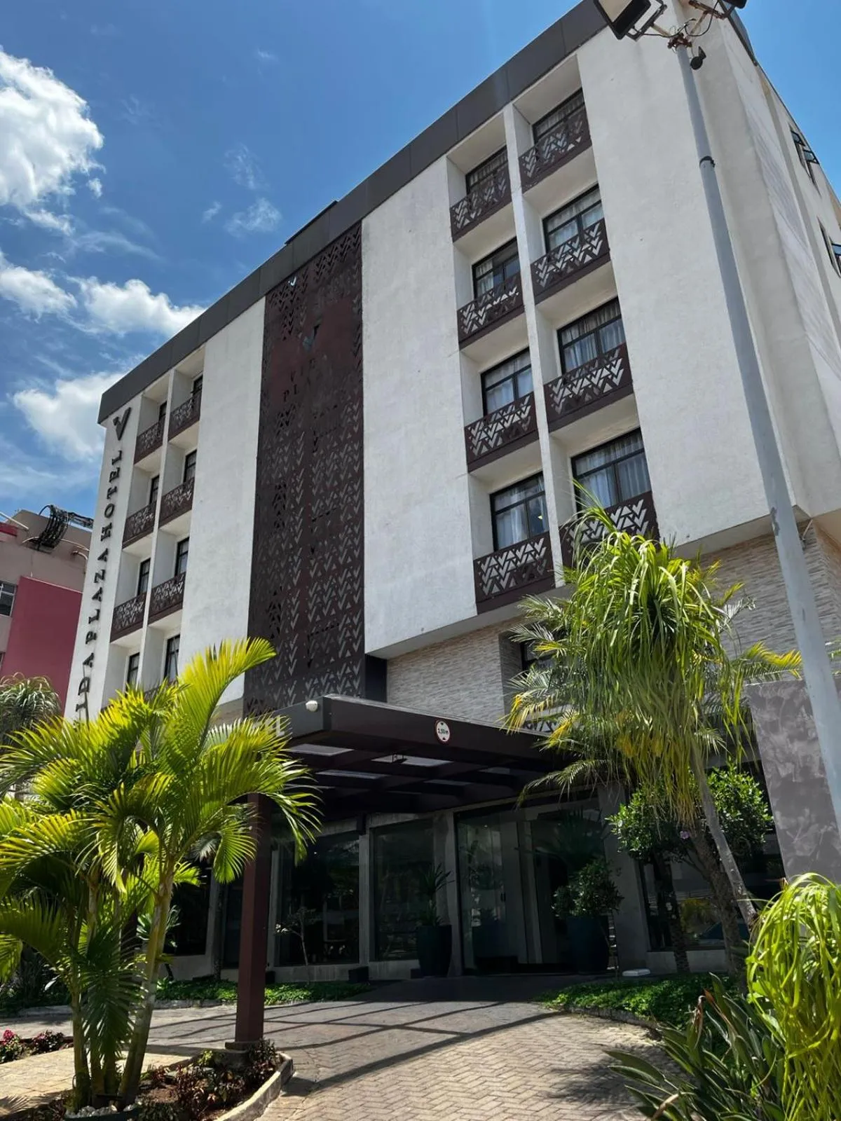 Property building in Vida Plaza Hotel
