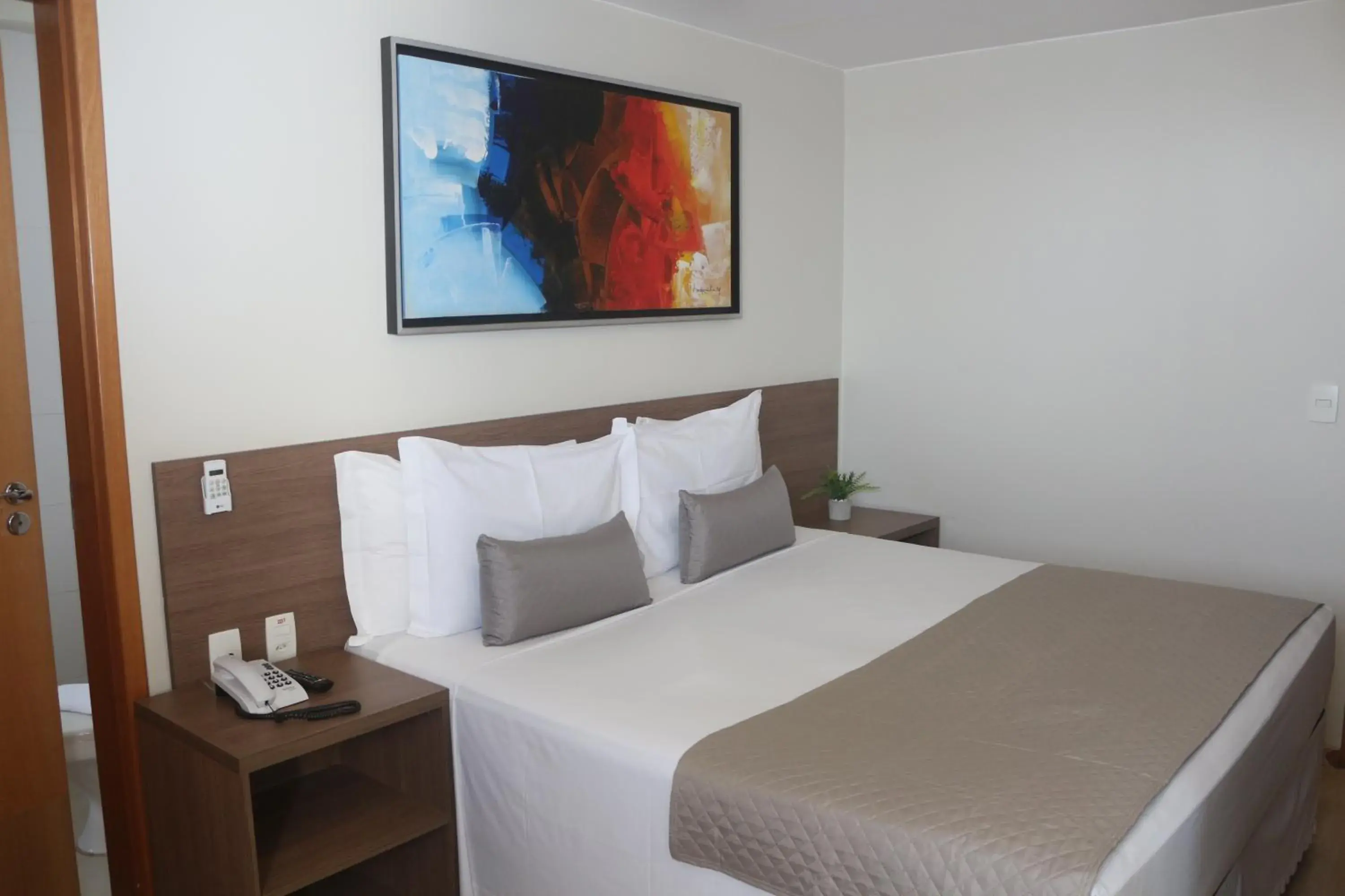 Double Room with 1 Double Bed in Vida Plaza Hotel Double Room with 1 Double Bed in Vida Plaza Hotel
