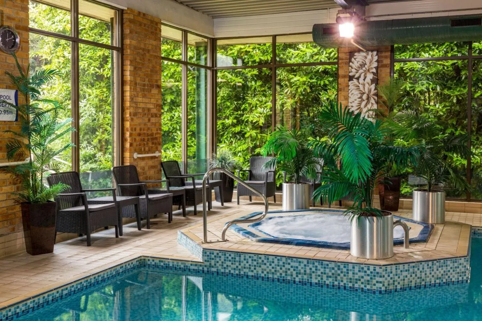 Hot Tub in Britannia Leeds Bradford Airport