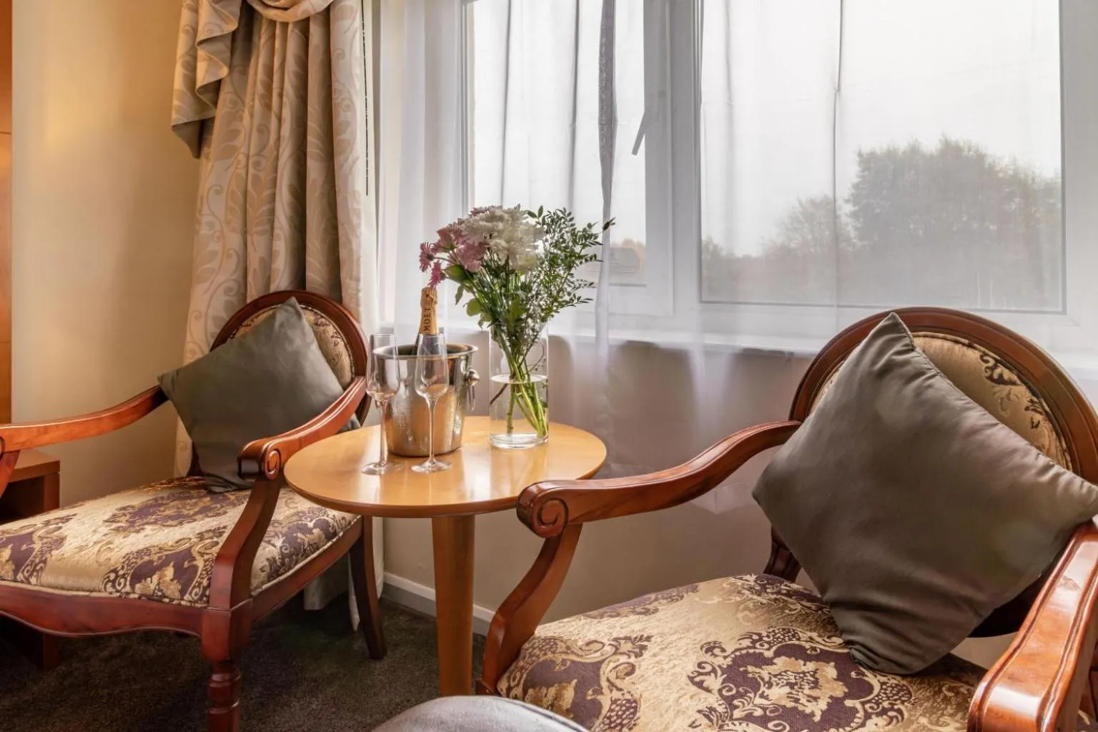 Bedroom in Britannia Leeds Bradford Airport