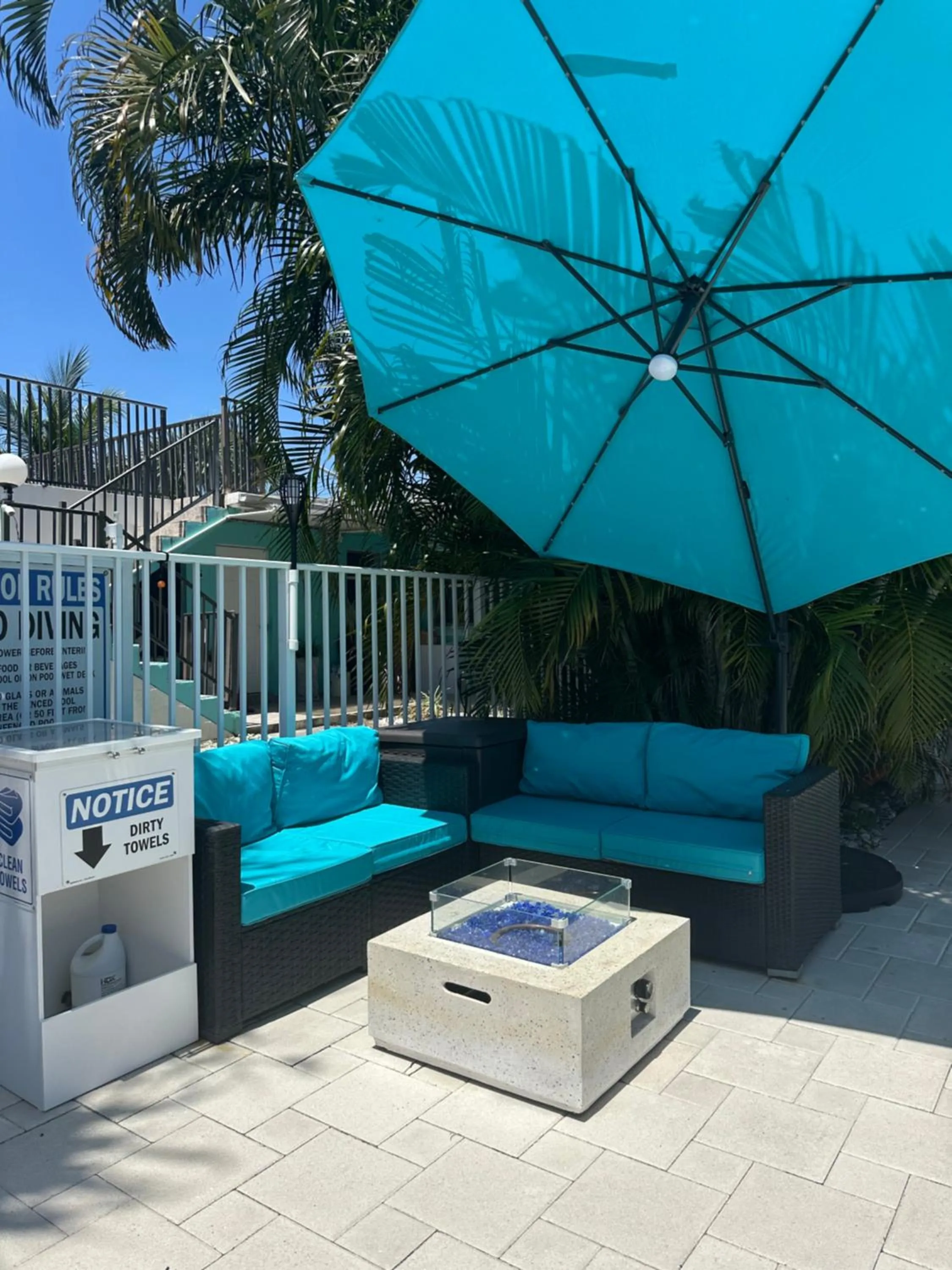 Pool view in White Horse Motel