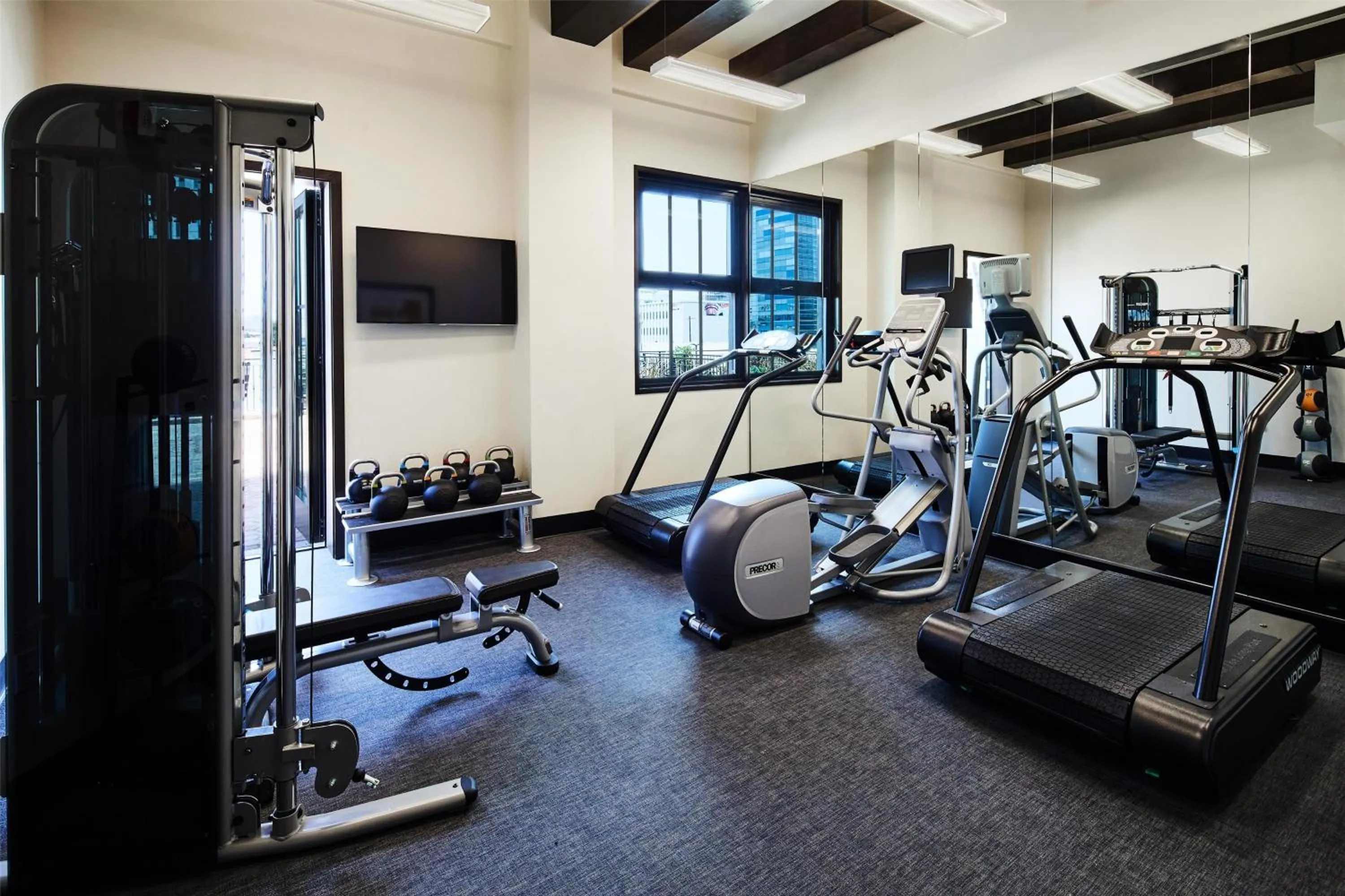 Fitness centre/facilities in Hotel Figueroa, Unbound Collection by Hyatt