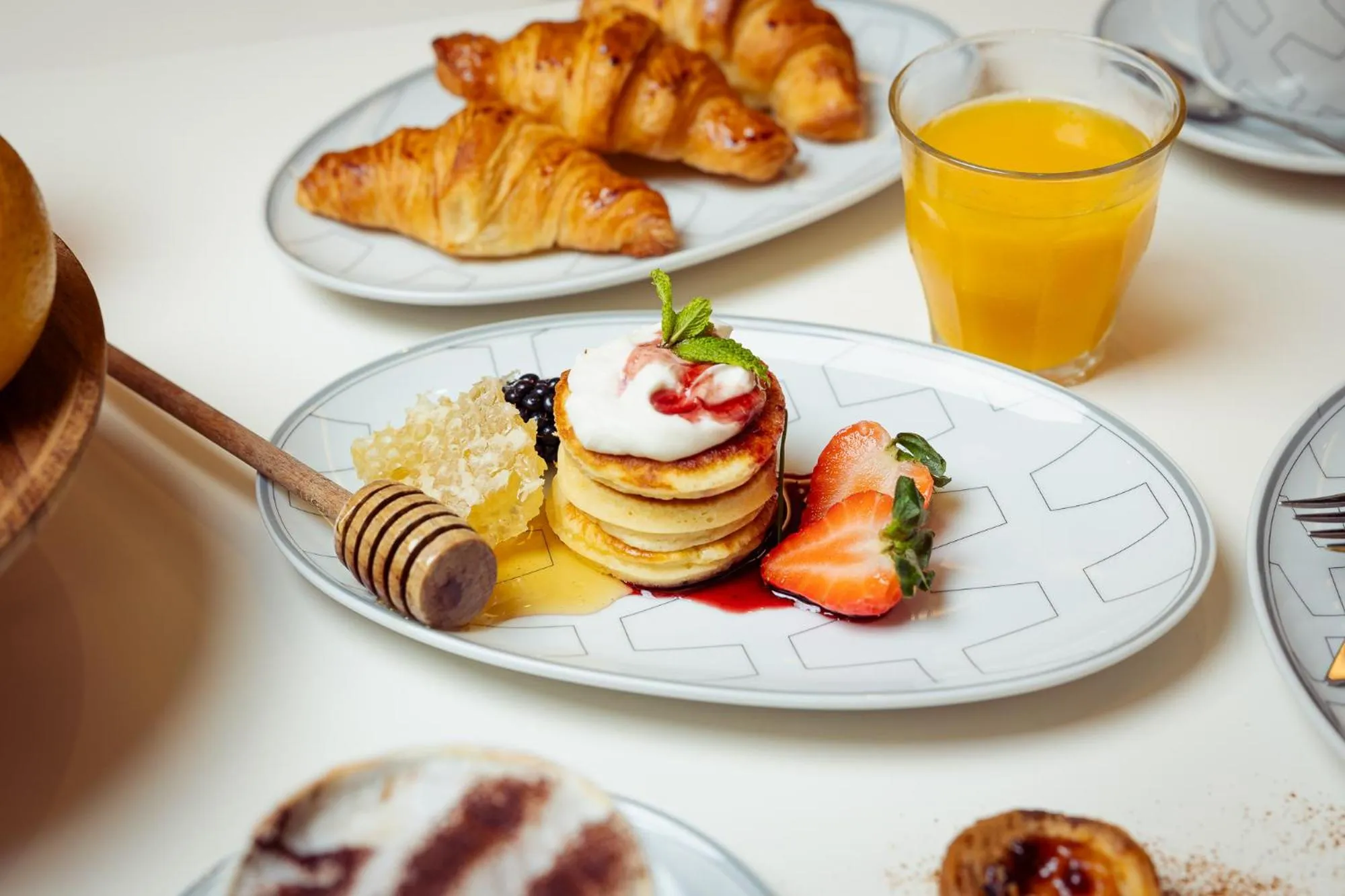 Buffet breakfast in Pine Cliffs Suites