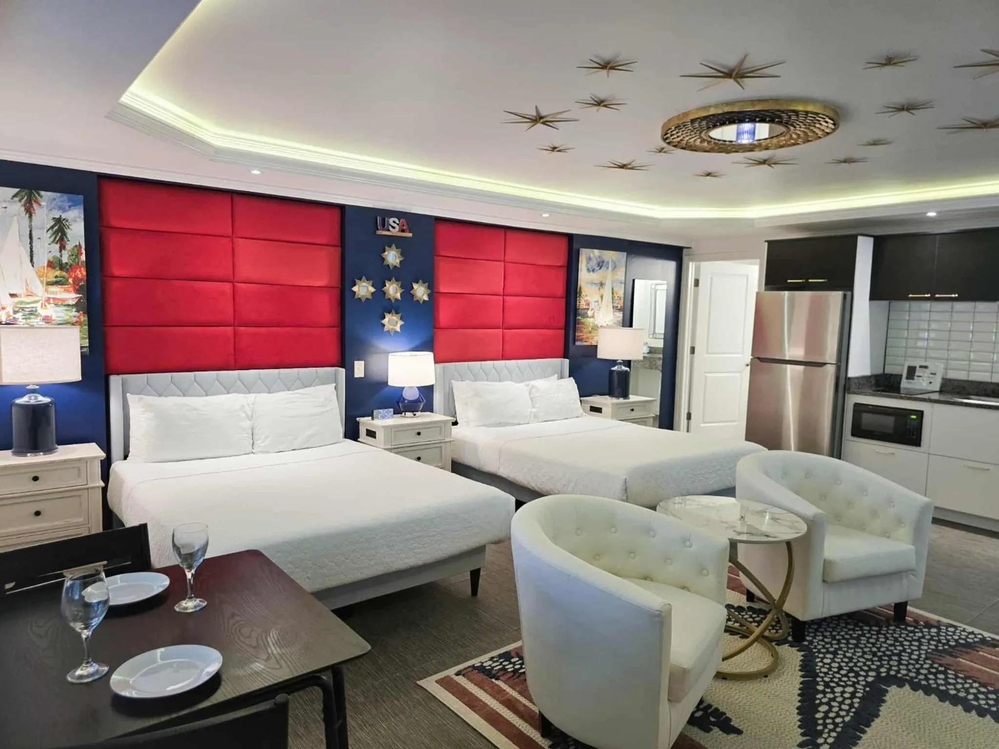 Bedroom in Island House Resort Hotel