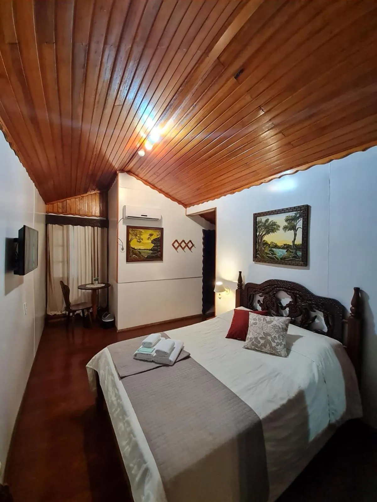 Bed in Hotel Schneider