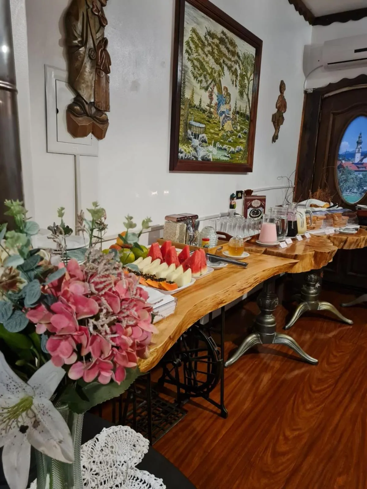 Breakfast in Hotel Schneider