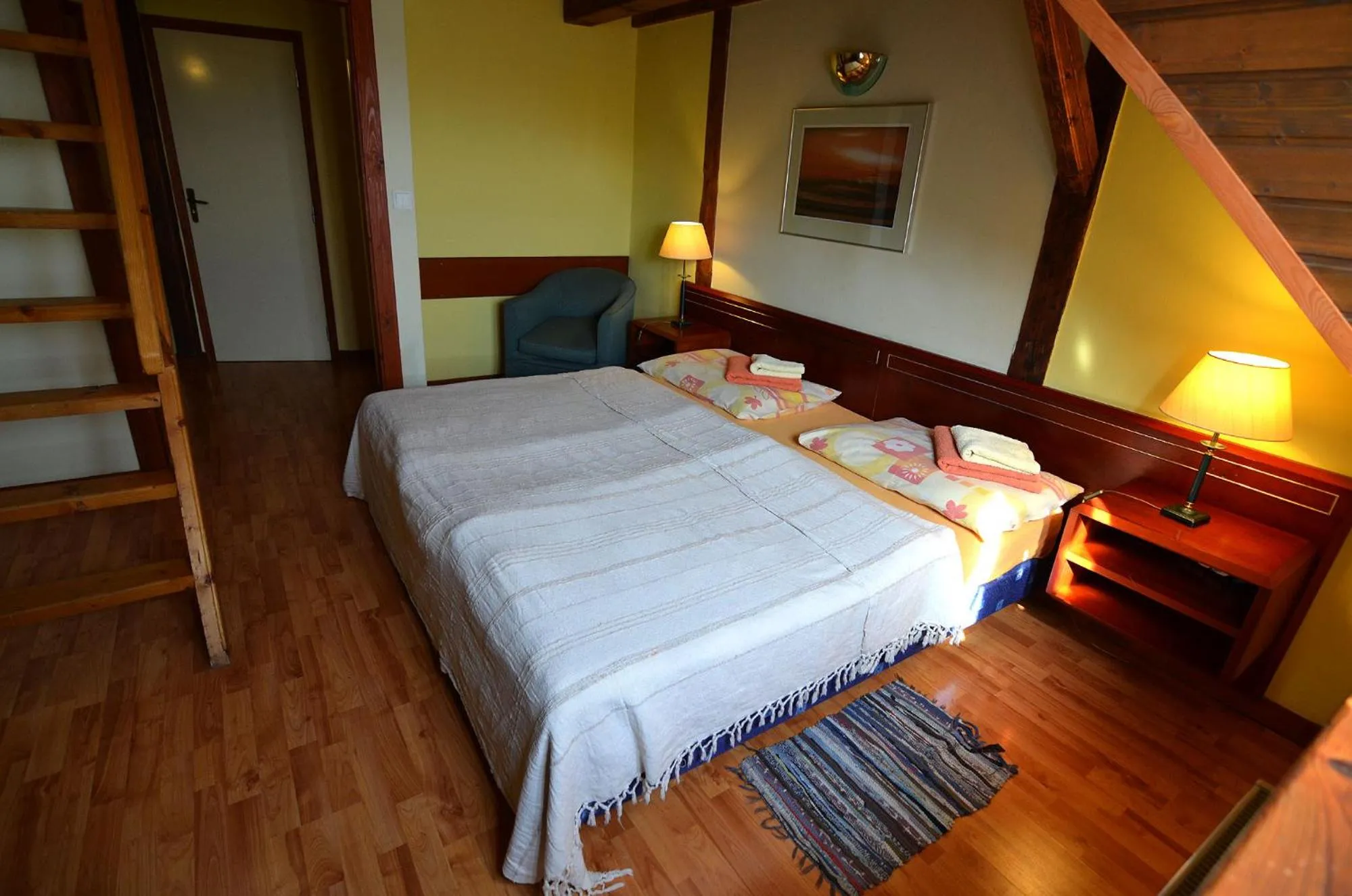 Bed in Hotel-EuroPenzión Salaš