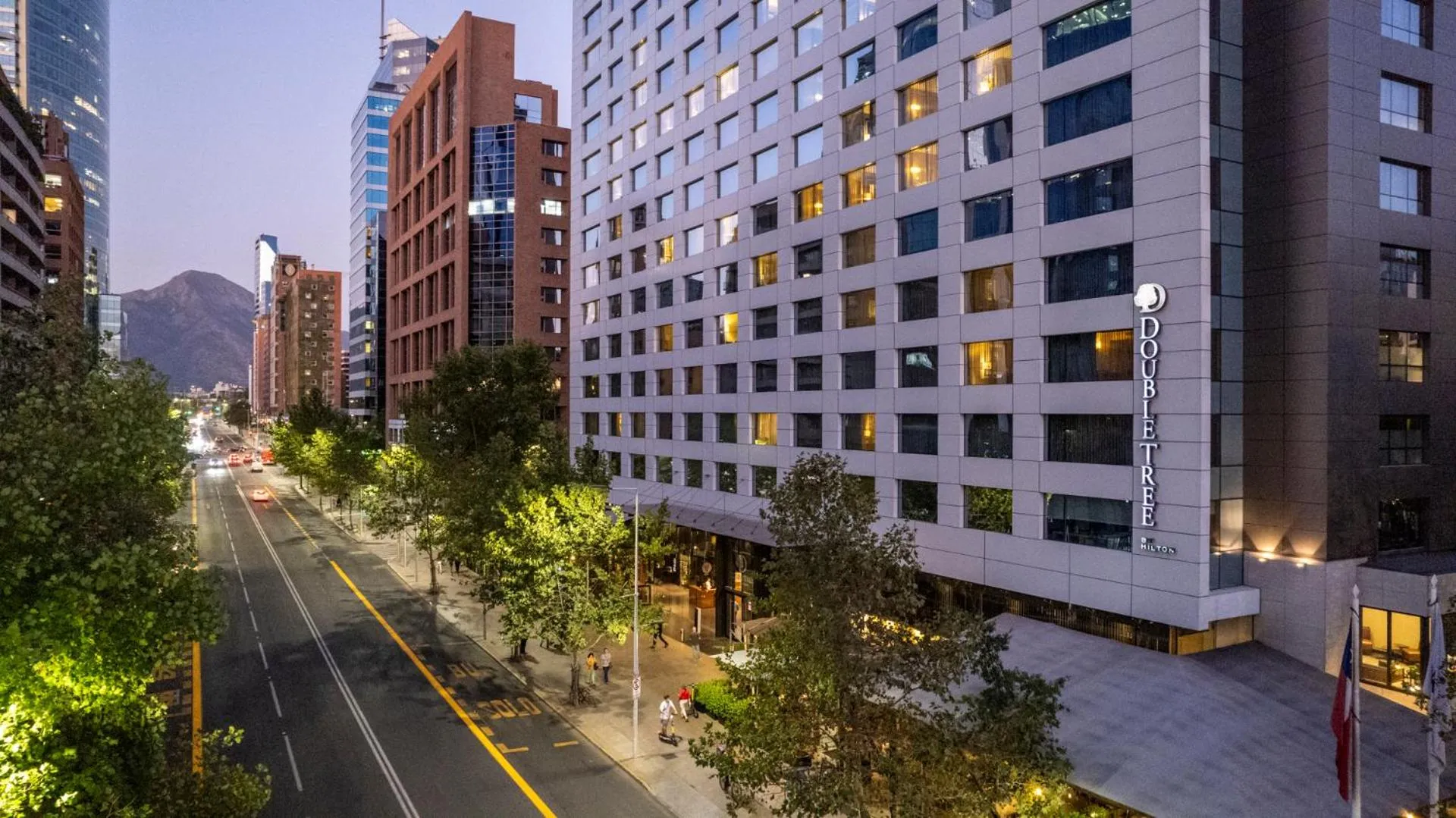 Property building in DoubleTree by Hilton Santiago - Vitacura