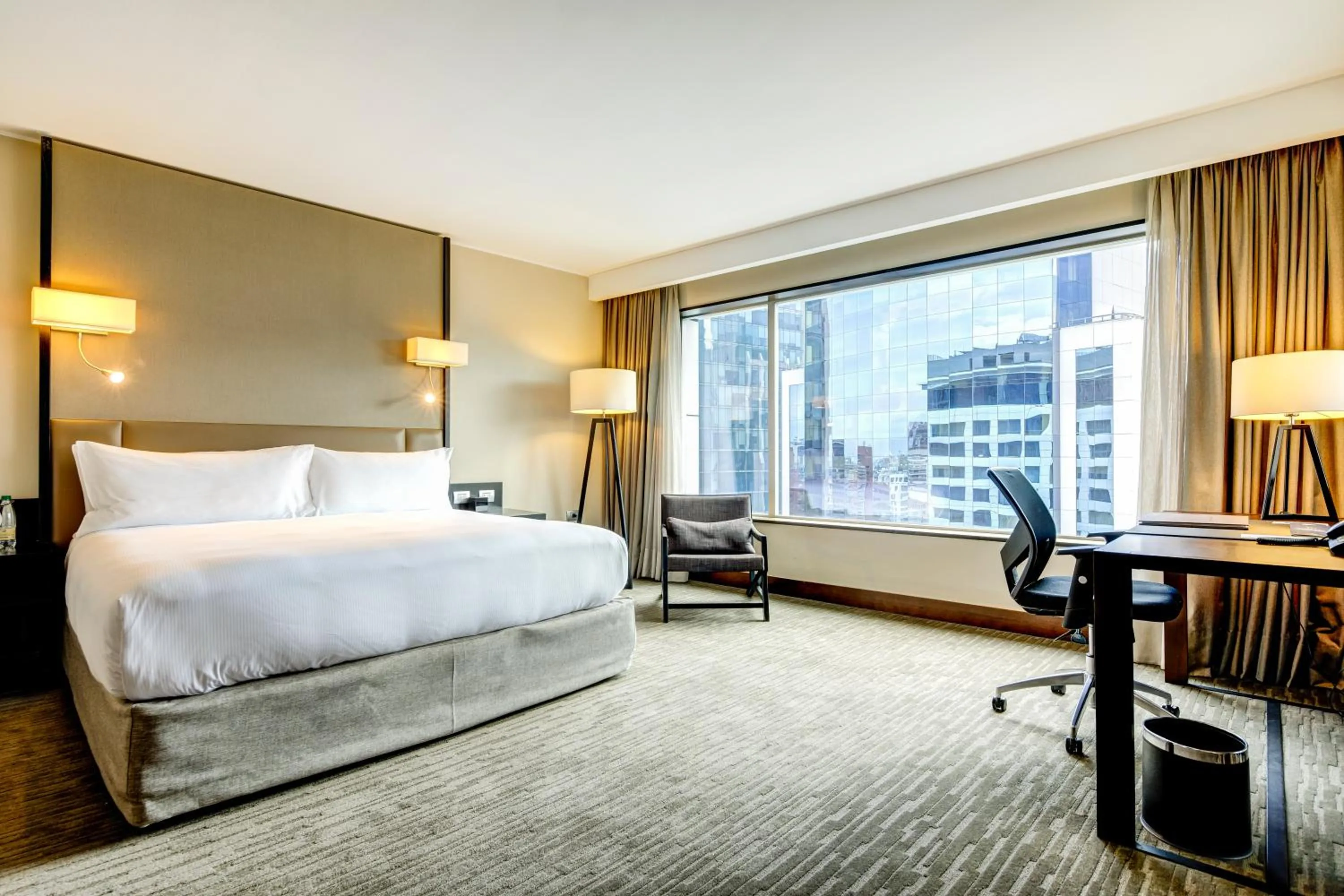 Bed in DoubleTree by Hilton Santiago - Vitacura