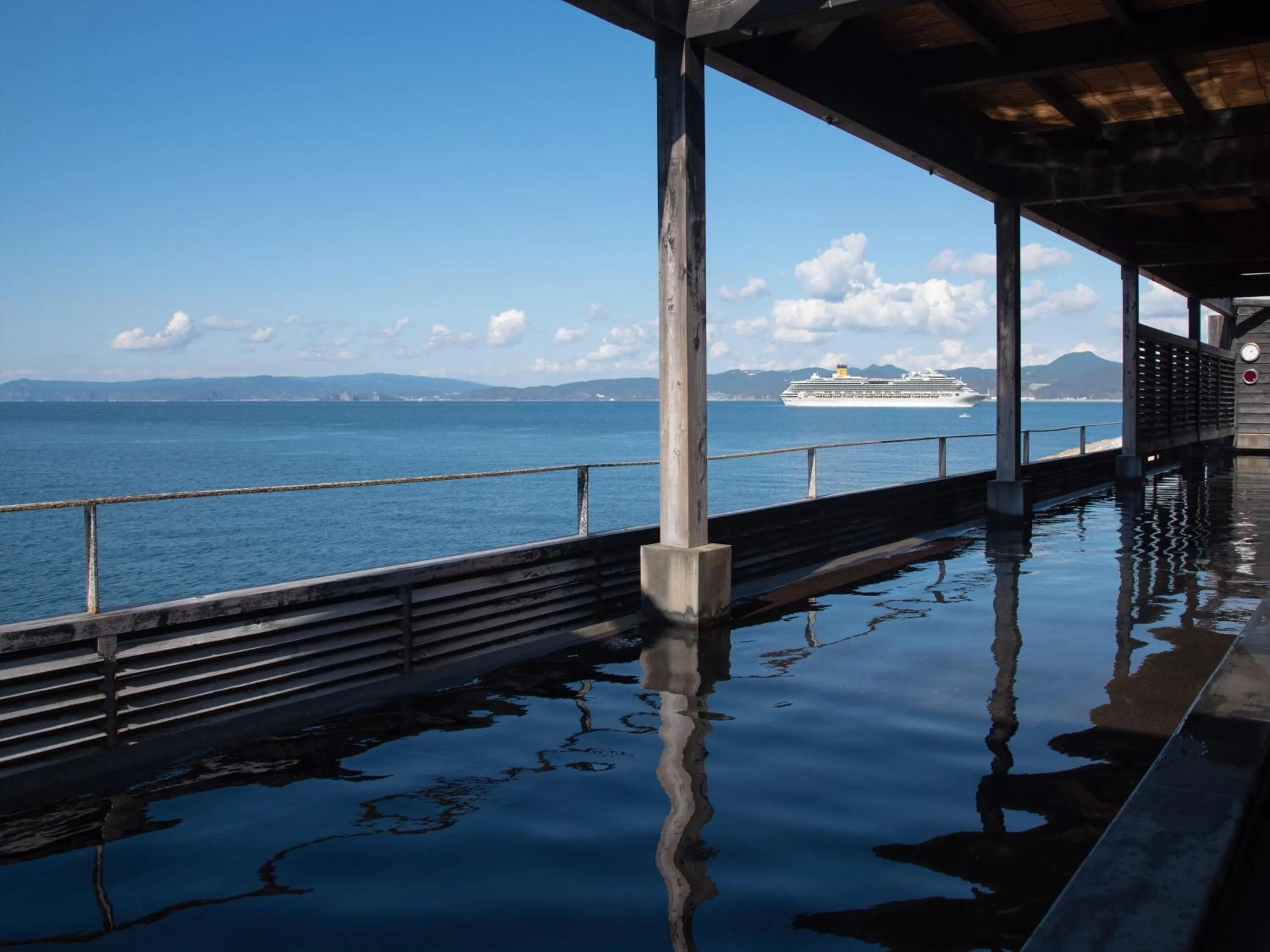 Hot Spring Bath in i + Land Nagasaki