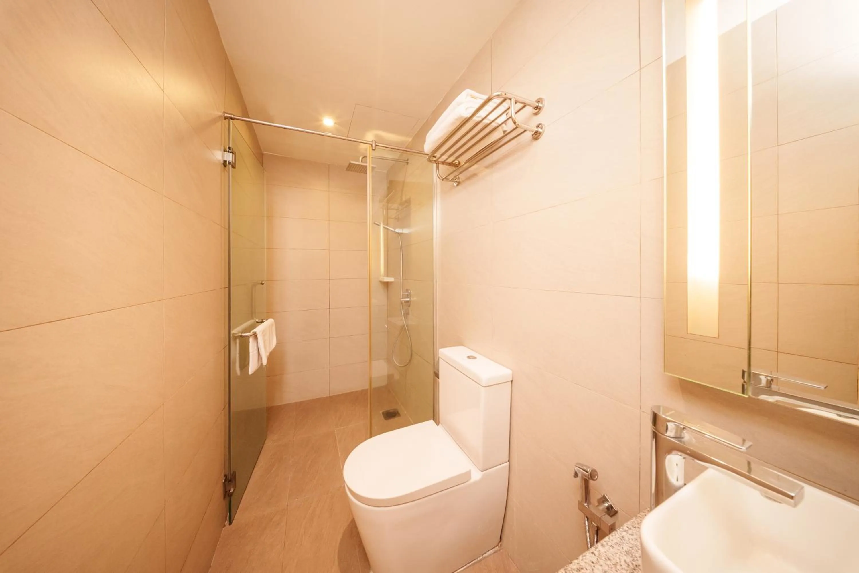 Shower in The Mesui Hotel Bukit Bintang