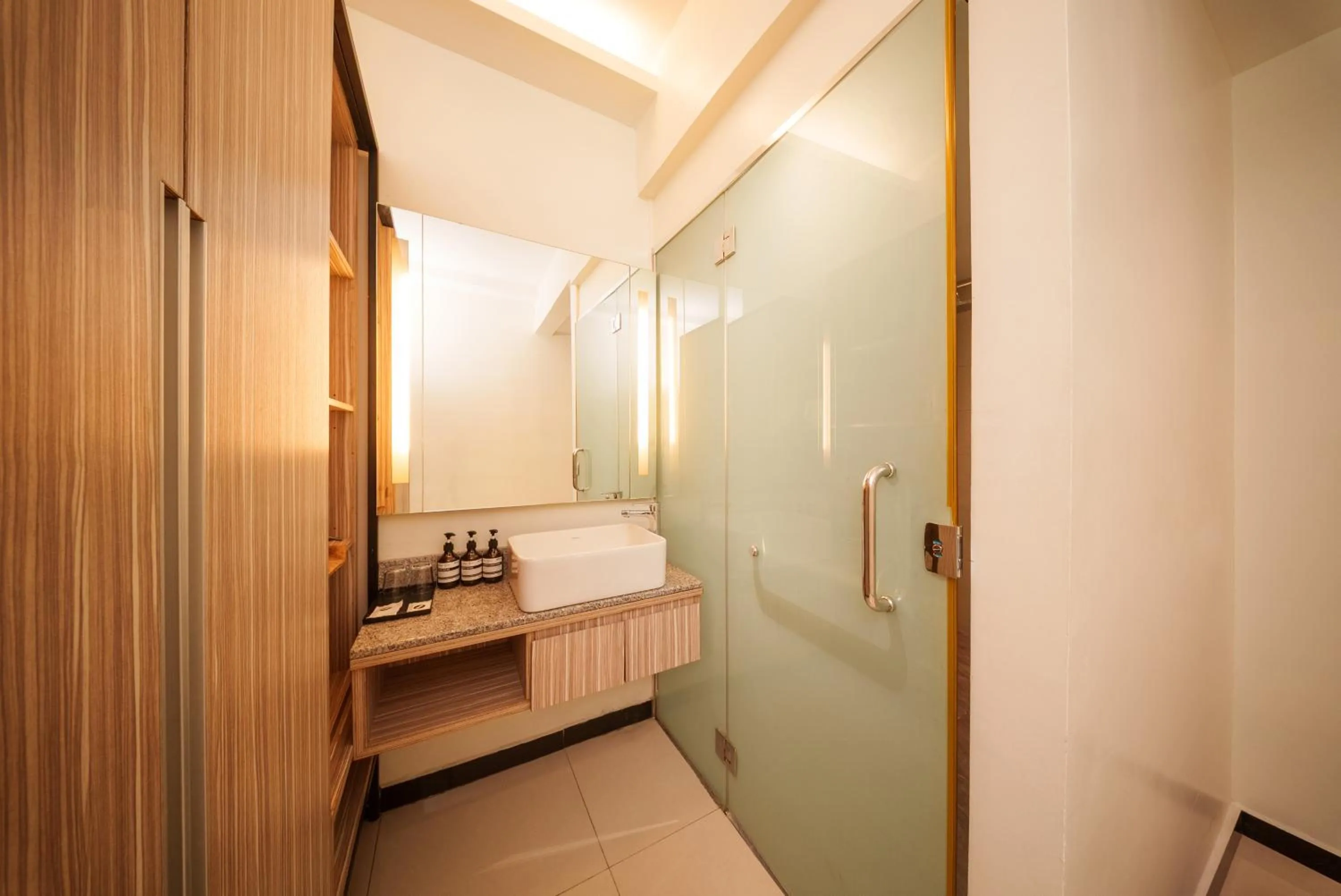 Bathroom, Bed in The Mesui Hotel Bukit Bintang