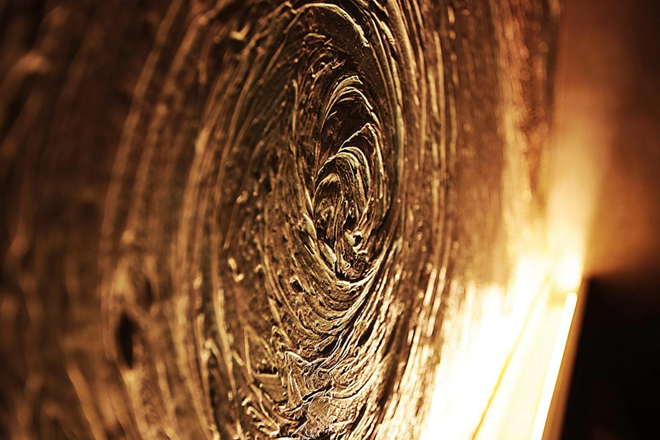 Decorative detail in 3D Sunflower Embossed B&B