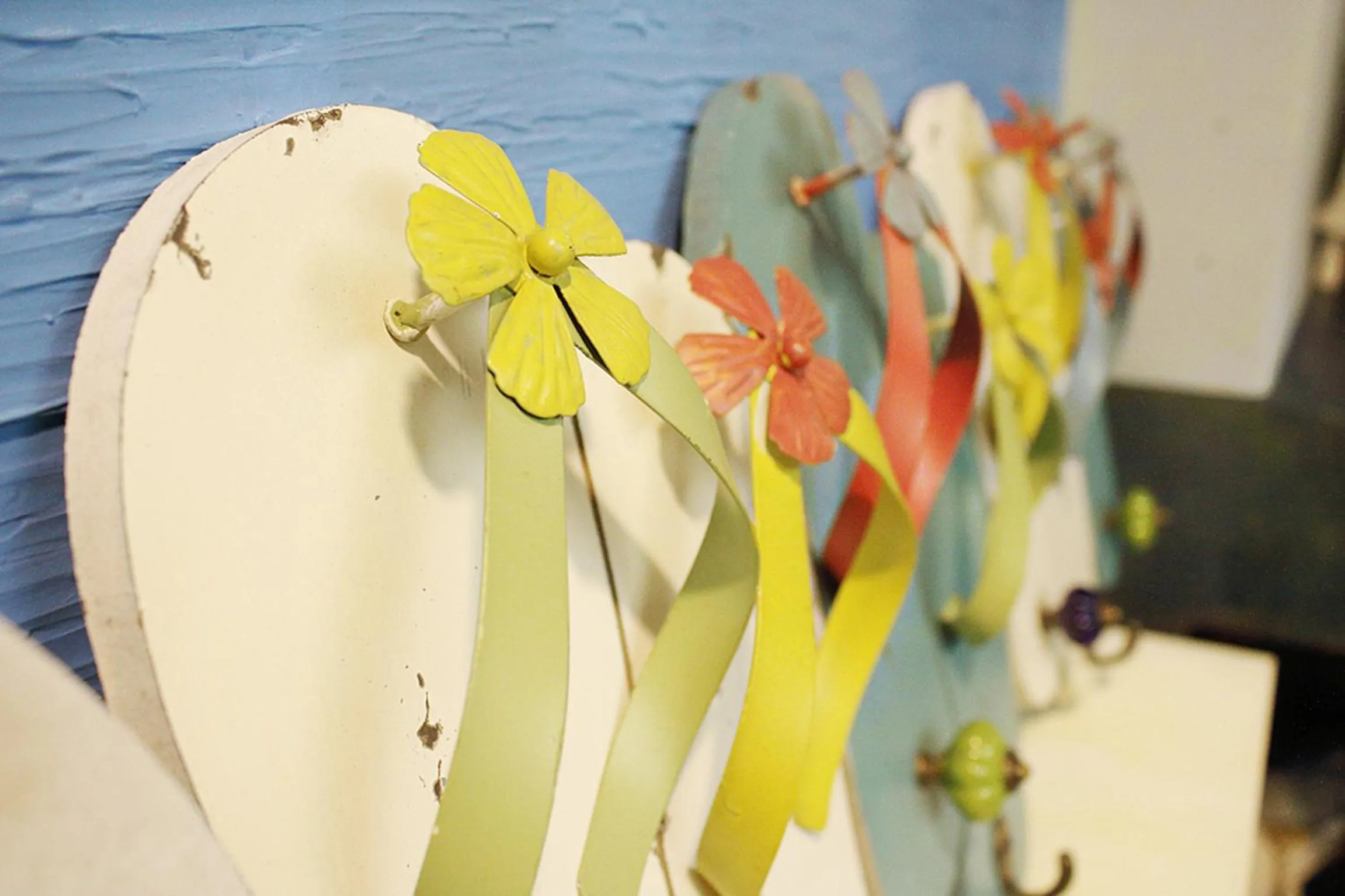 Decorative detail in 3D Sunflower Embossed B&B