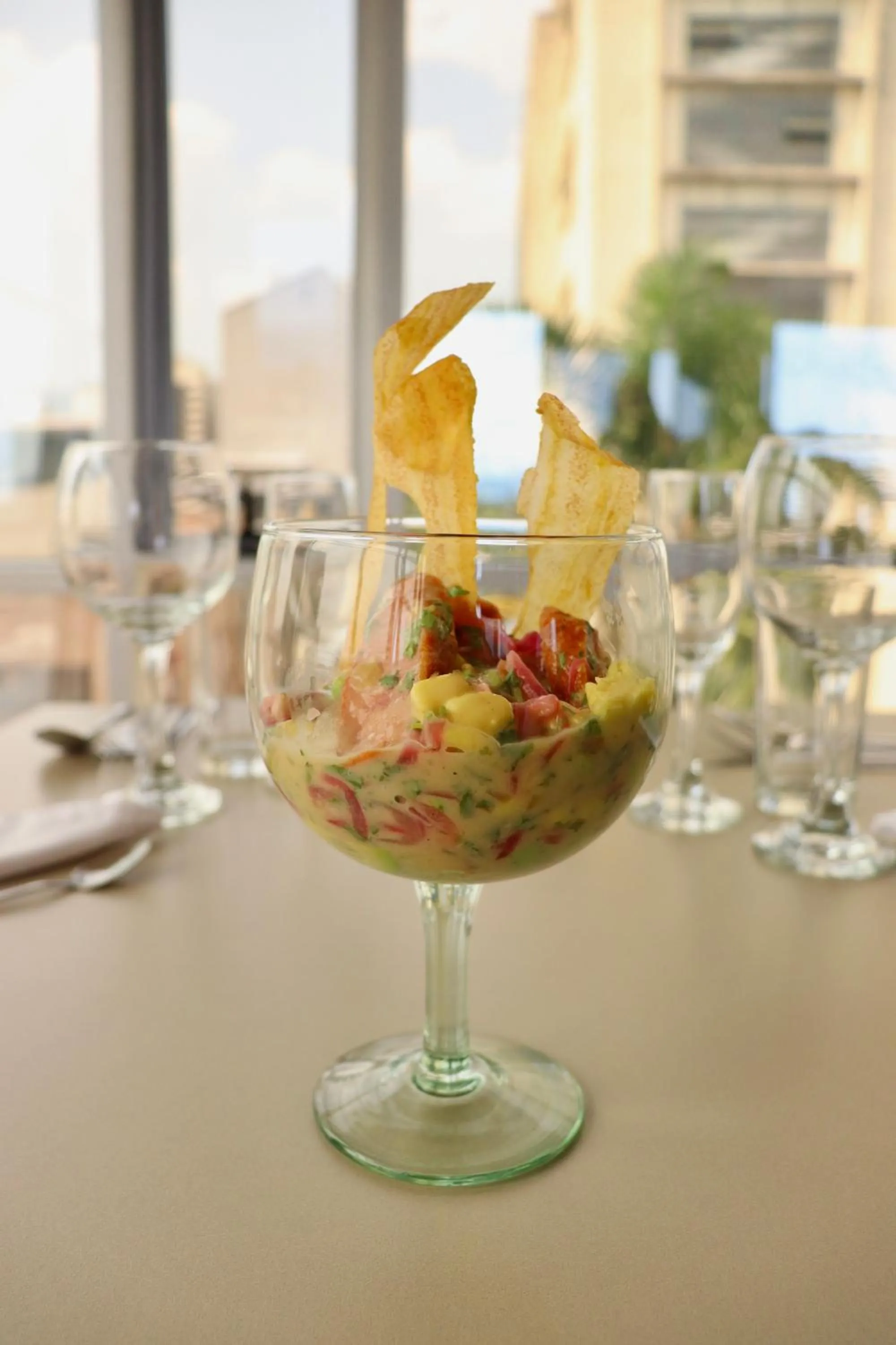 Restaurant/places to eat in Giluxe Hotel