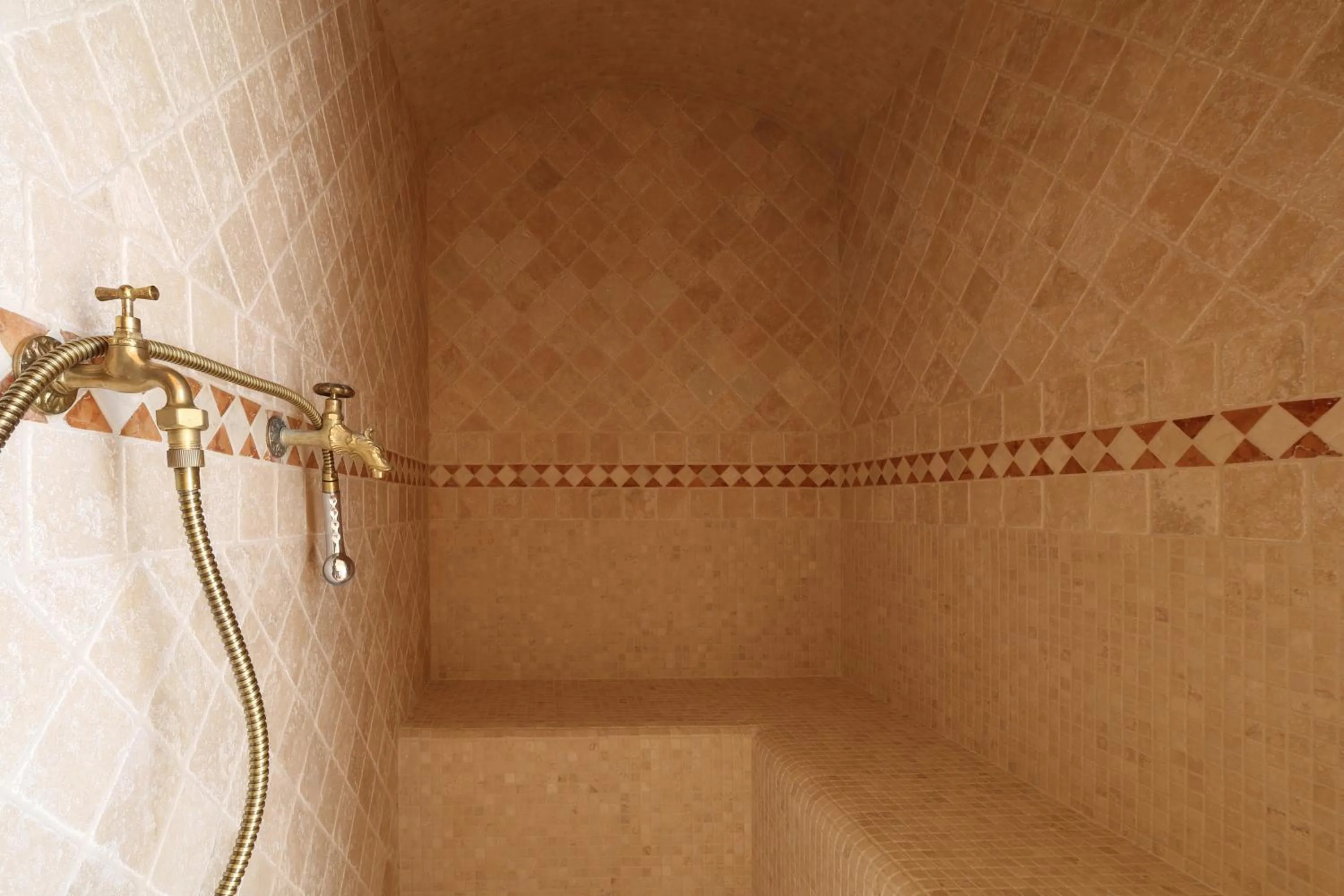 Steam room in Bed & Wellness Fisterre