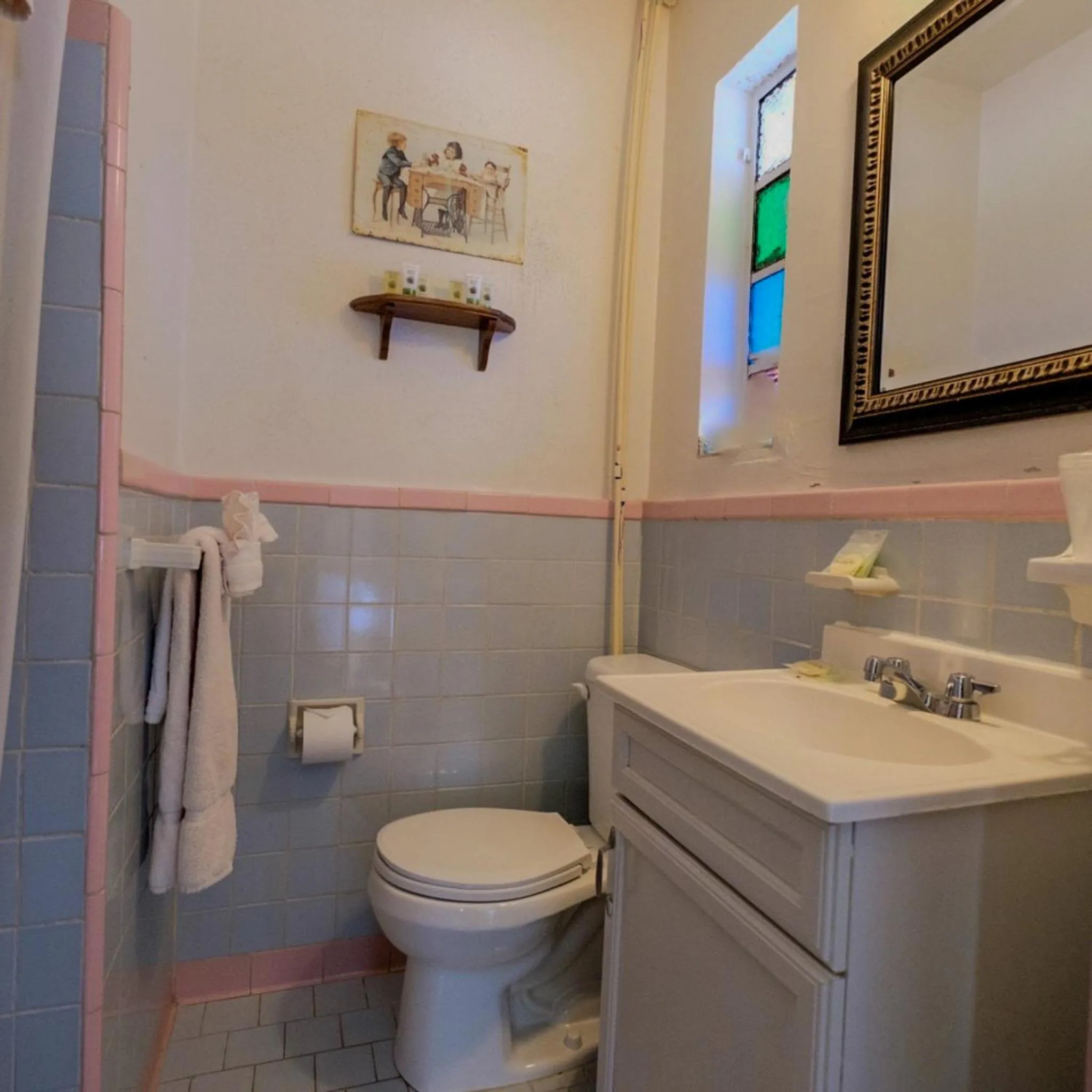 Bathroom in Antelope Lodge