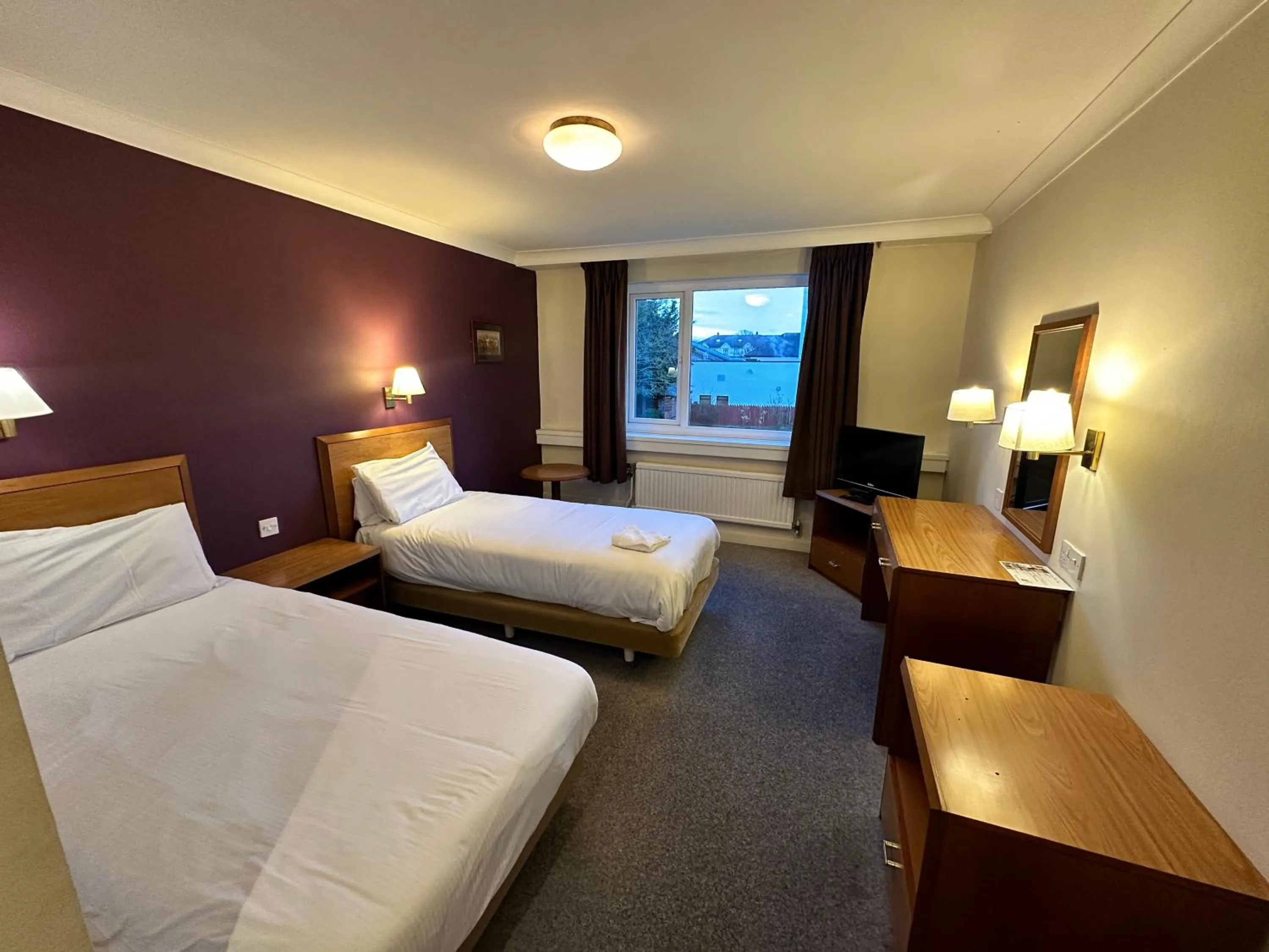 Photo of the whole room, Bed in Sporting Lodge Inn Middlesbrough