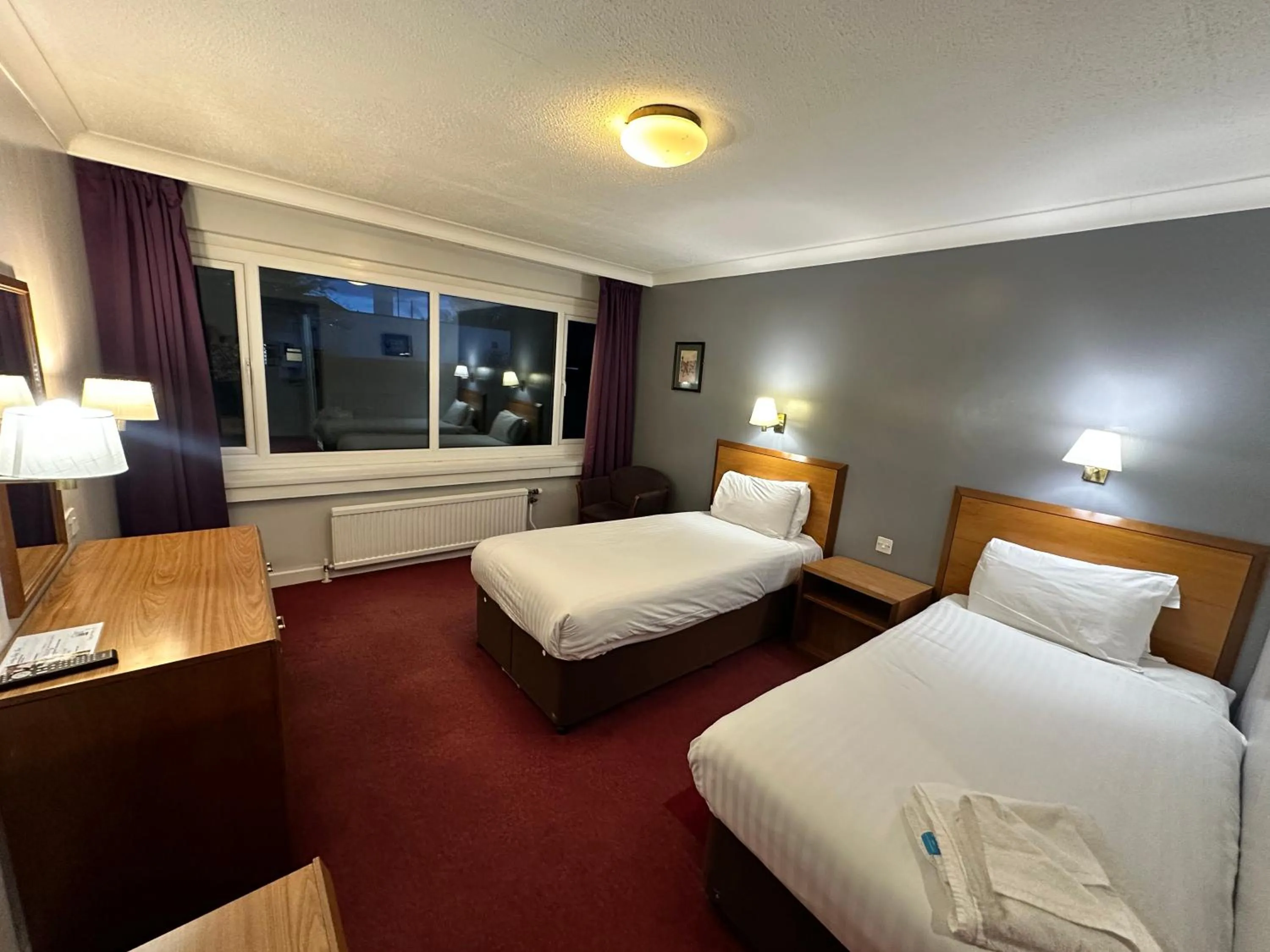 Photo of the whole room, Bed in Sporting Lodge Inn Middlesbrough
