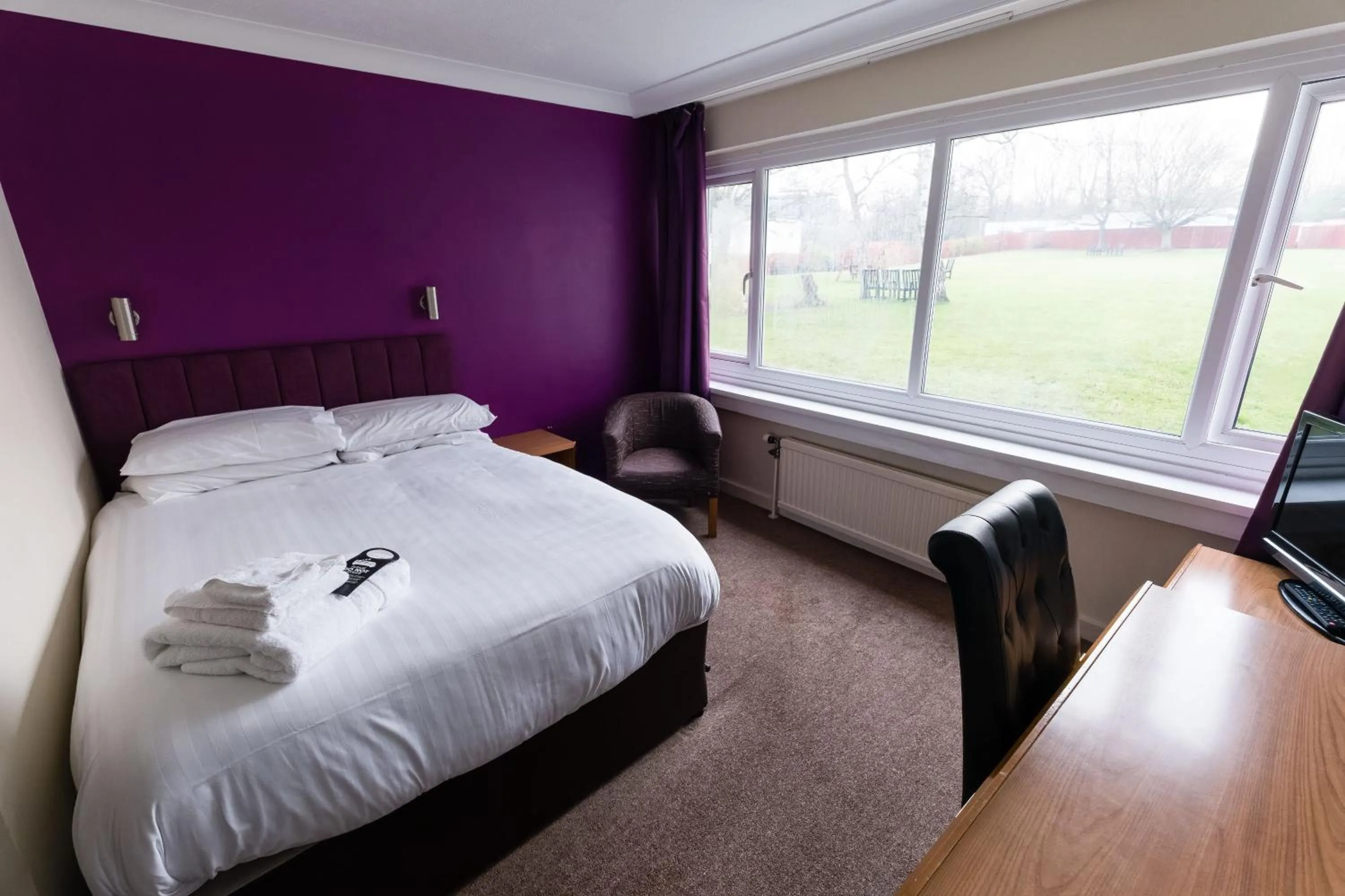 Bedroom, Bed in Sporting Lodge Inn Middlesbrough