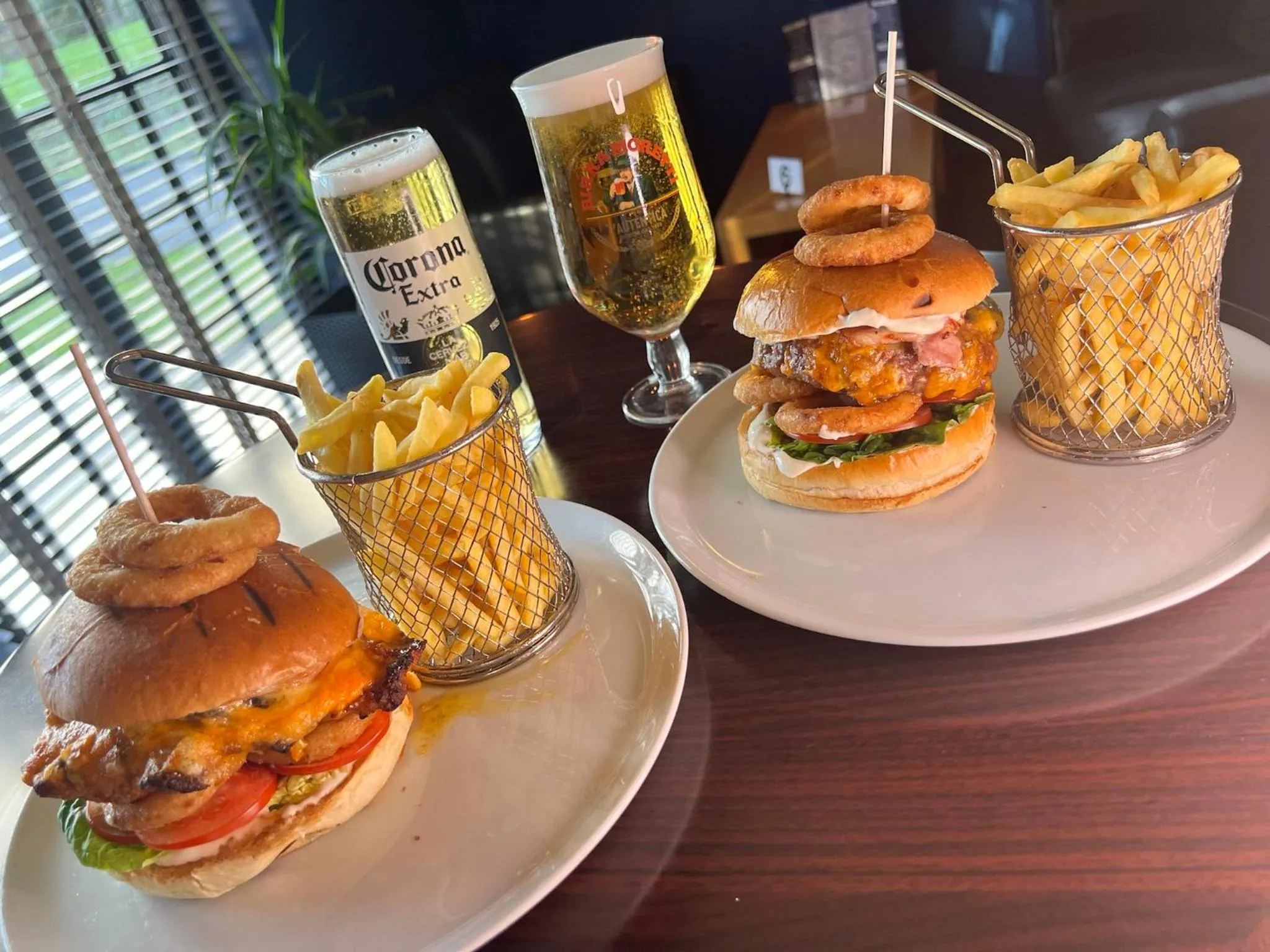 Restaurant/places to eat in Sporting Lodge Inn Middlesbrough