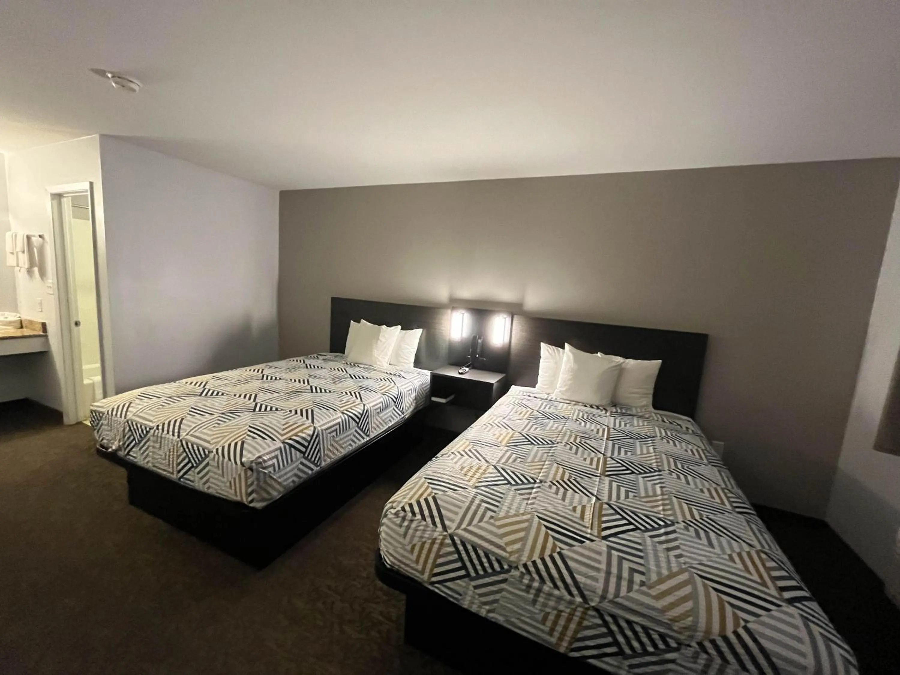 Bedroom, Bed in Motel 6 Junction, TX Llano River