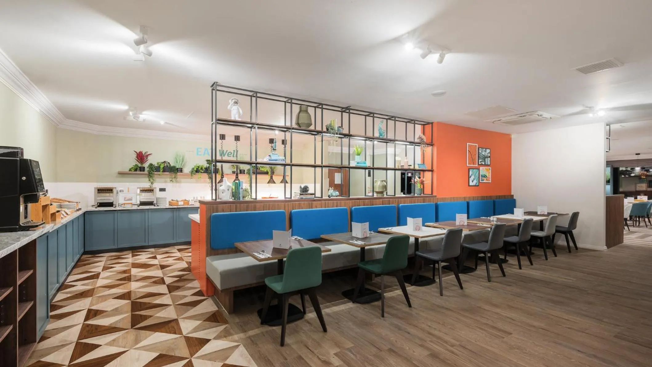 Restaurant/places to eat in Holiday Inn York by IHG