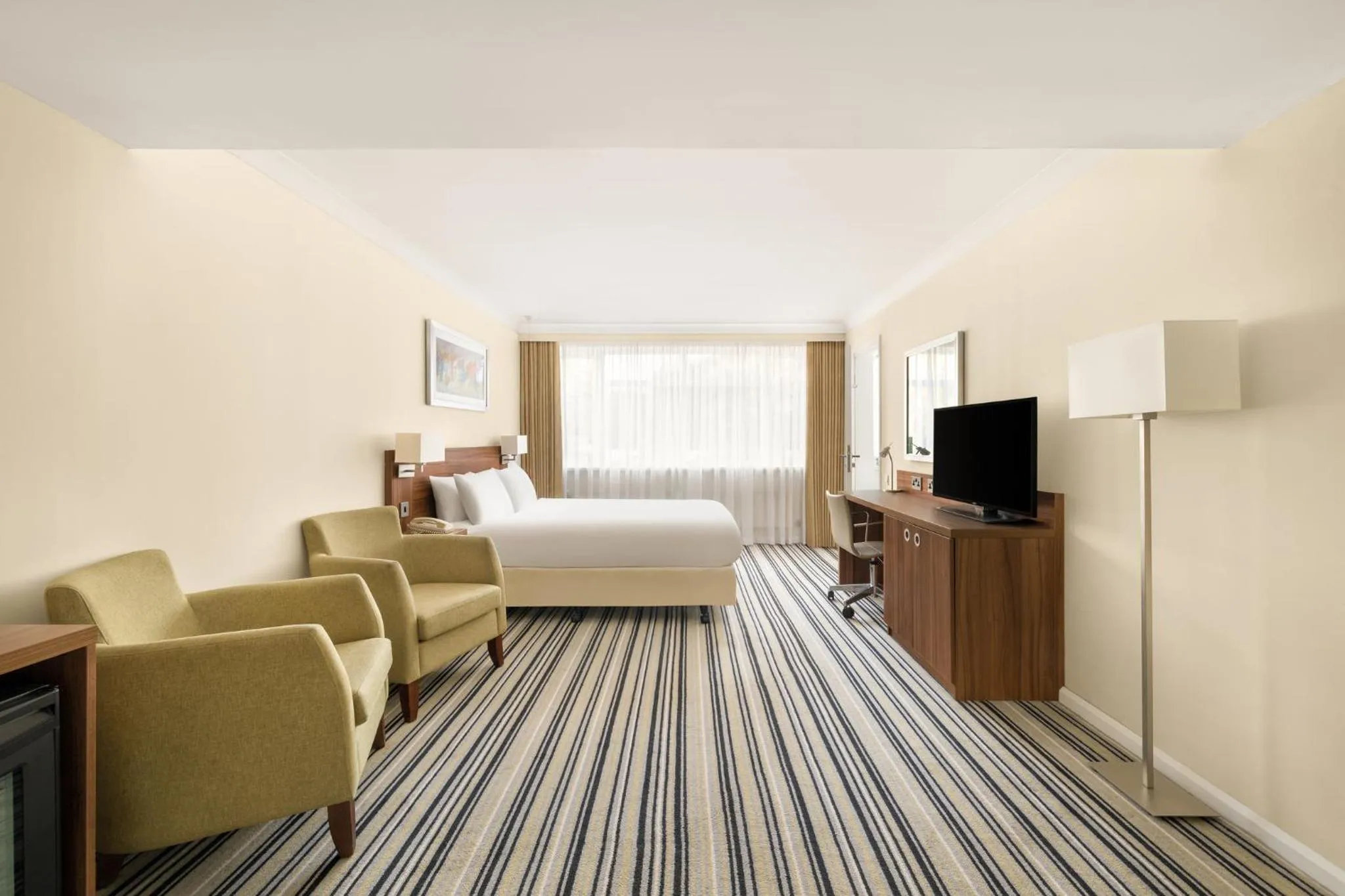 Photo of the whole room, Bed in Holiday Inn York by IHG