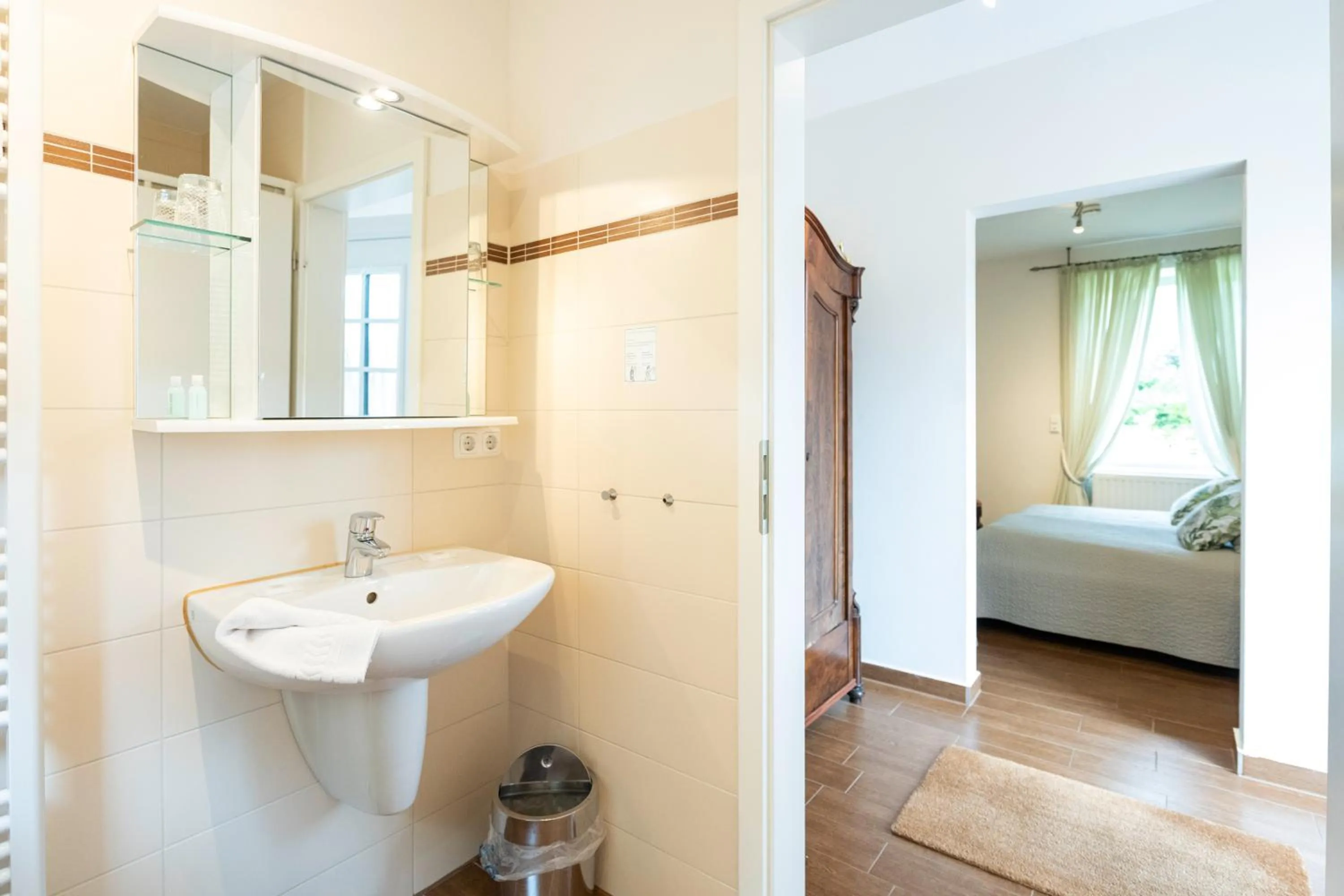 Toilet, Bed in Gut Basthorst