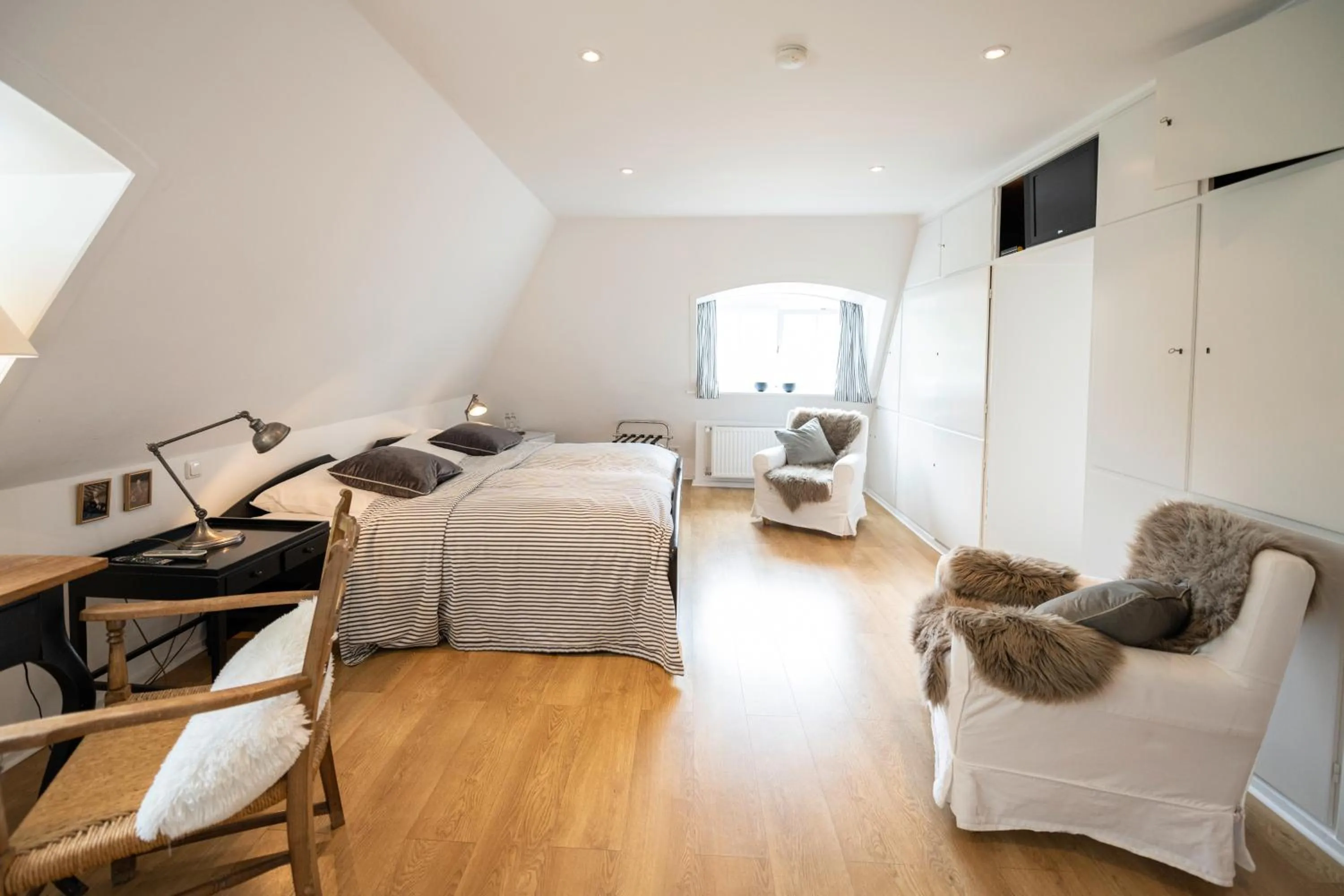 Photo of the whole room, Bed in Gut Basthorst