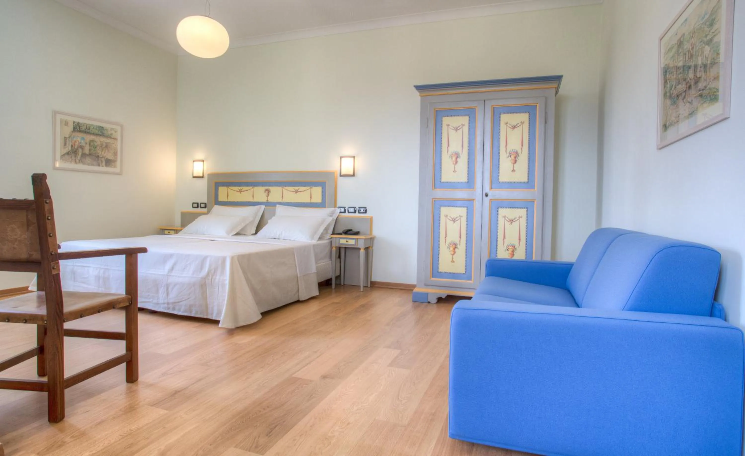 Photo of the whole room, Bed in Hotel Il Duca Del Montefeltro