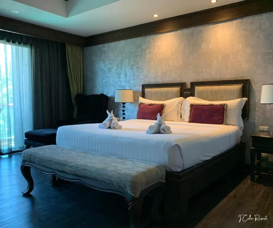 Bed in I Calm Resort Cha Am