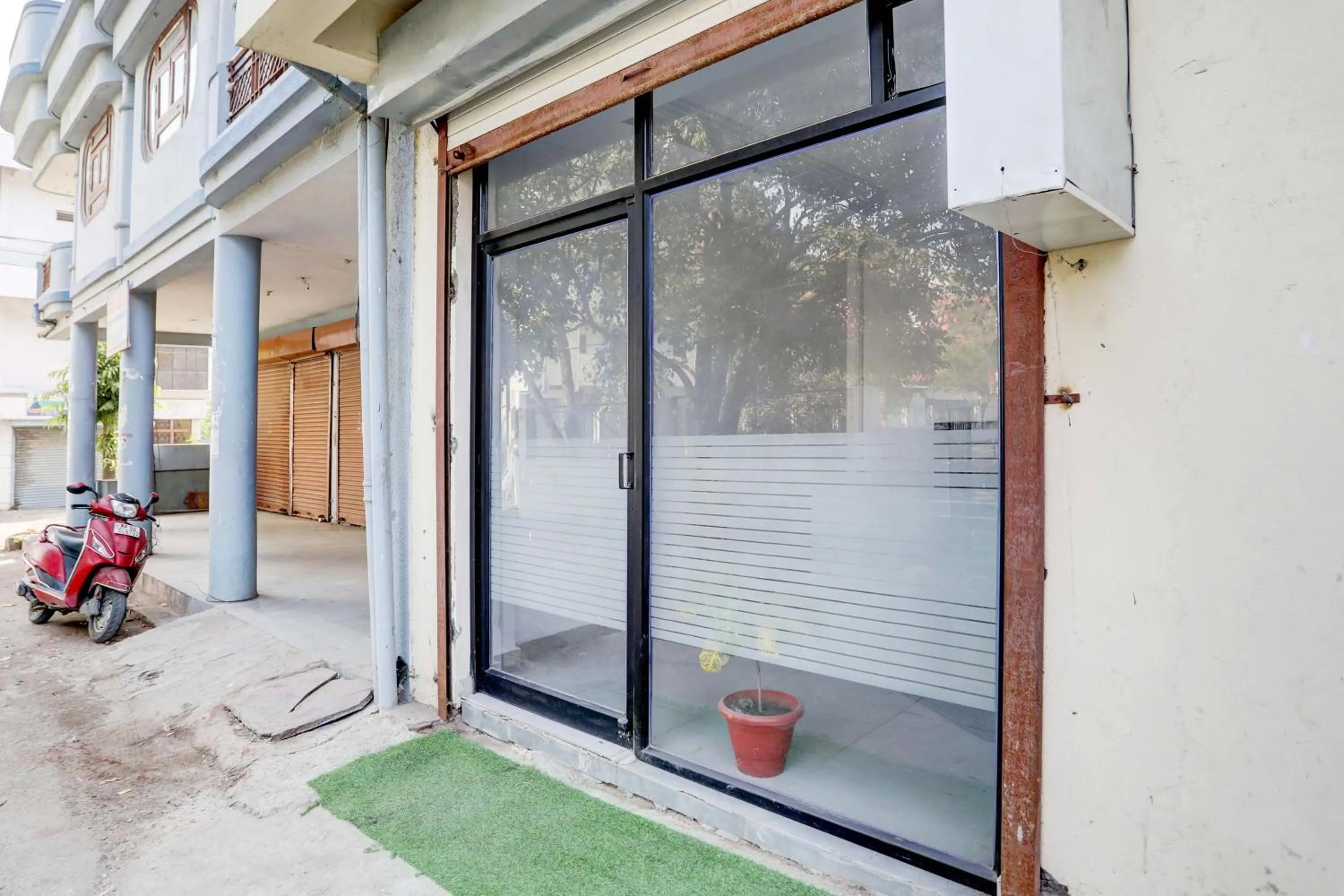 Facade/entrance in Hotel O SK Residency