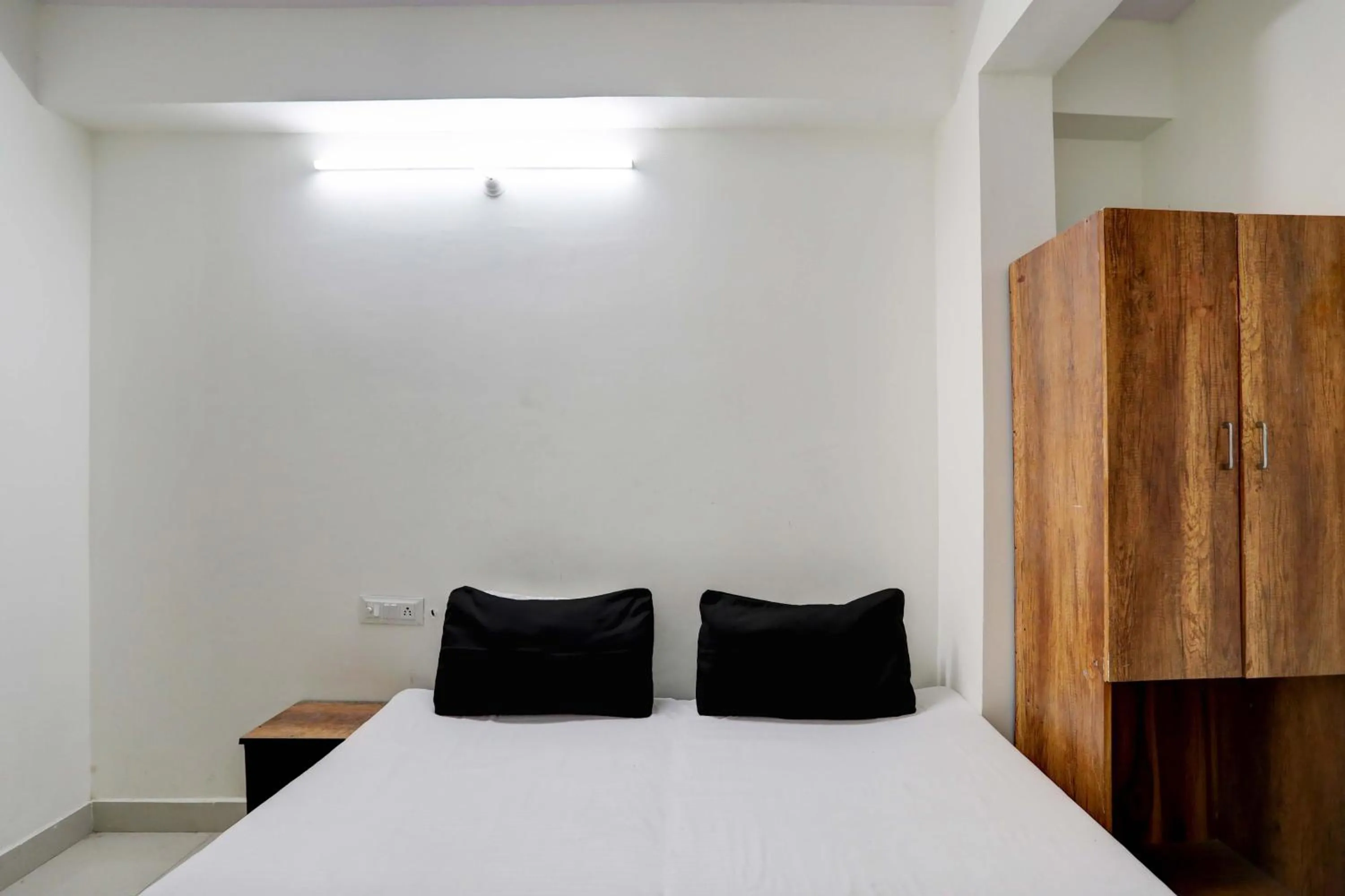 Bedroom, Bed in Hotel O SK Residency