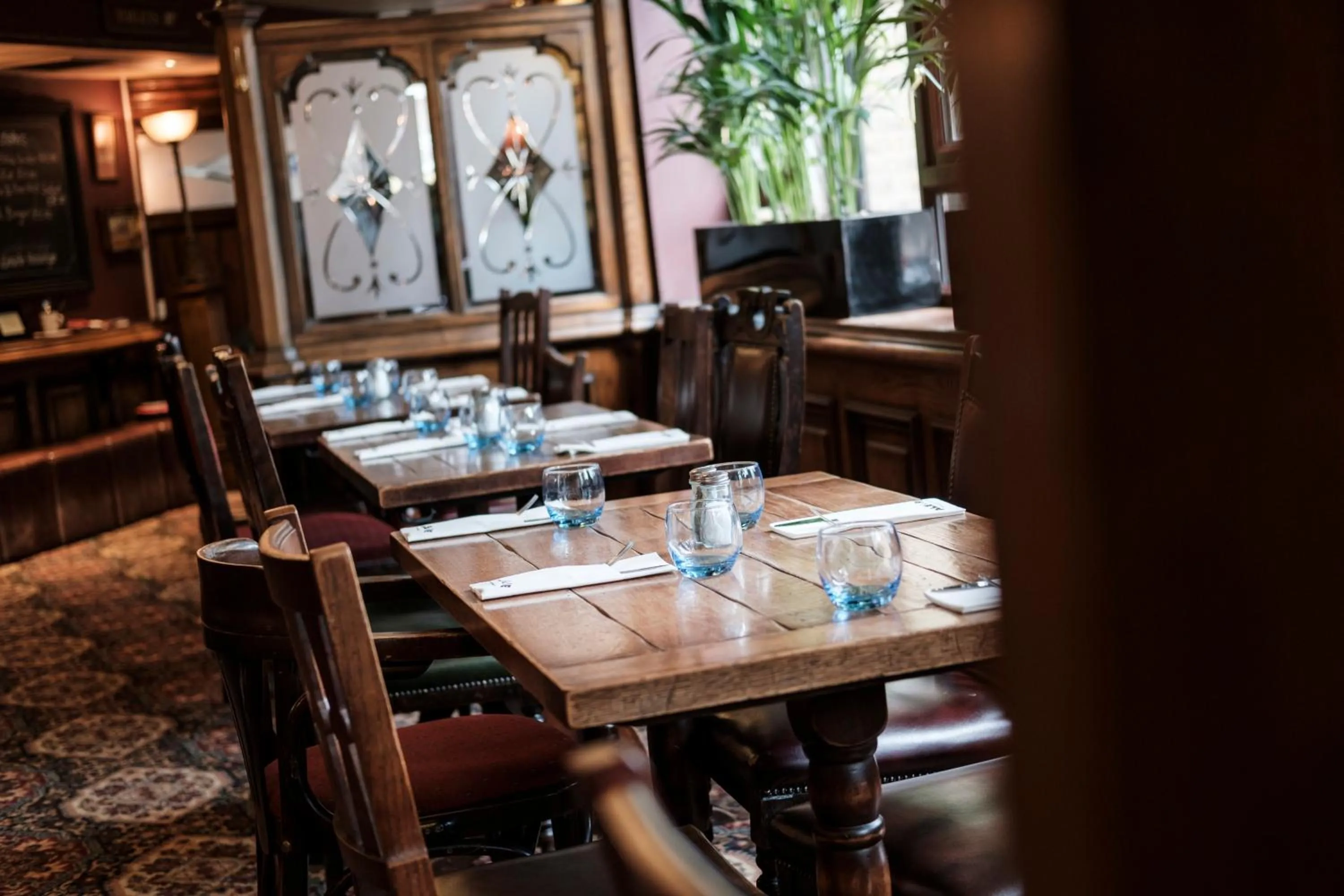 Restaurant/places to eat in The Mad Hatter Hotel