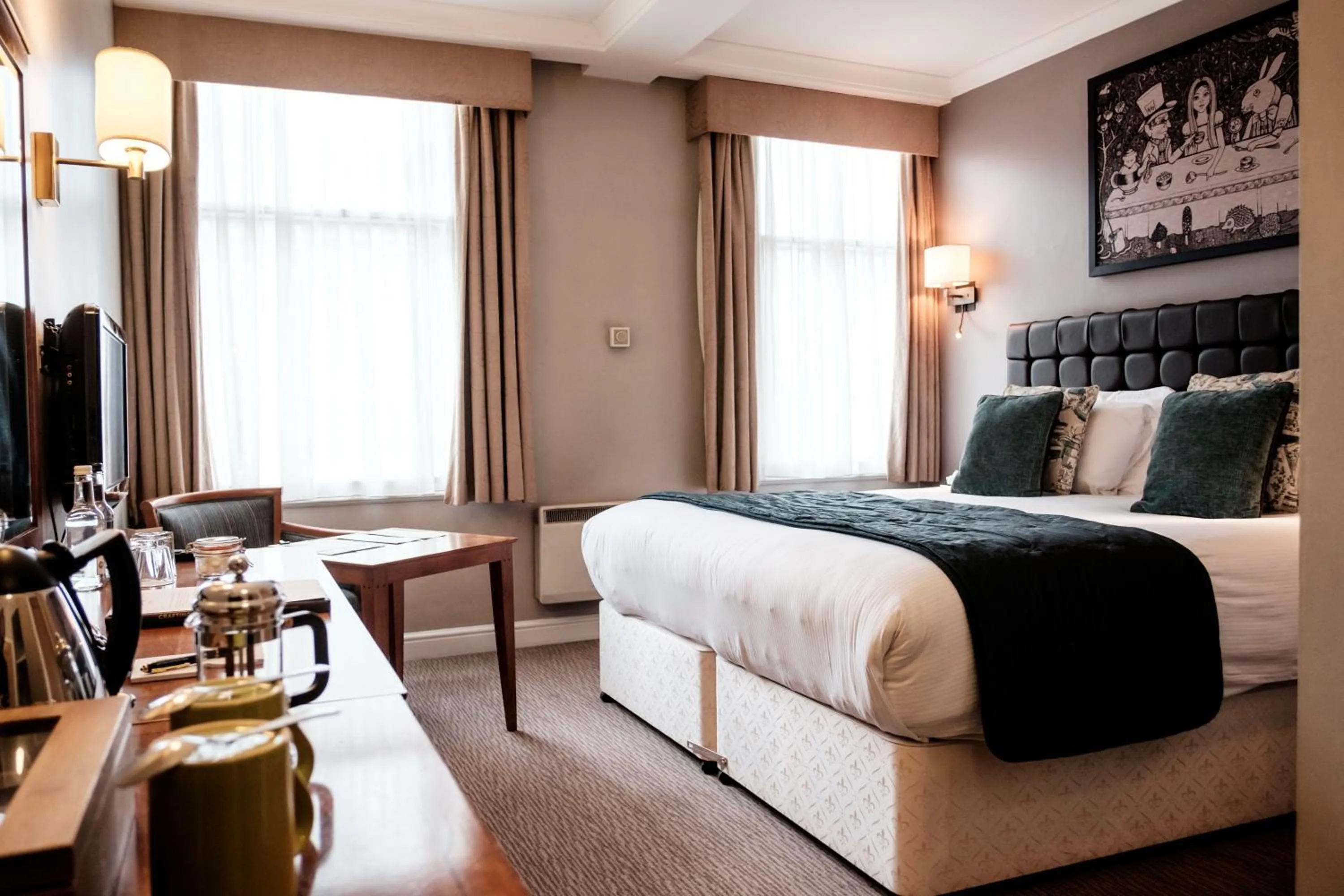 Photo of the whole room, Bed in The Mad Hatter Hotel