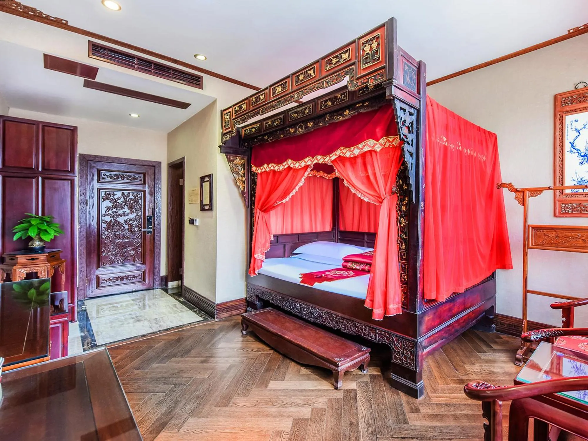 Property building, Bed in ChengDu Wuhou Temple Han Dynasty Hotel