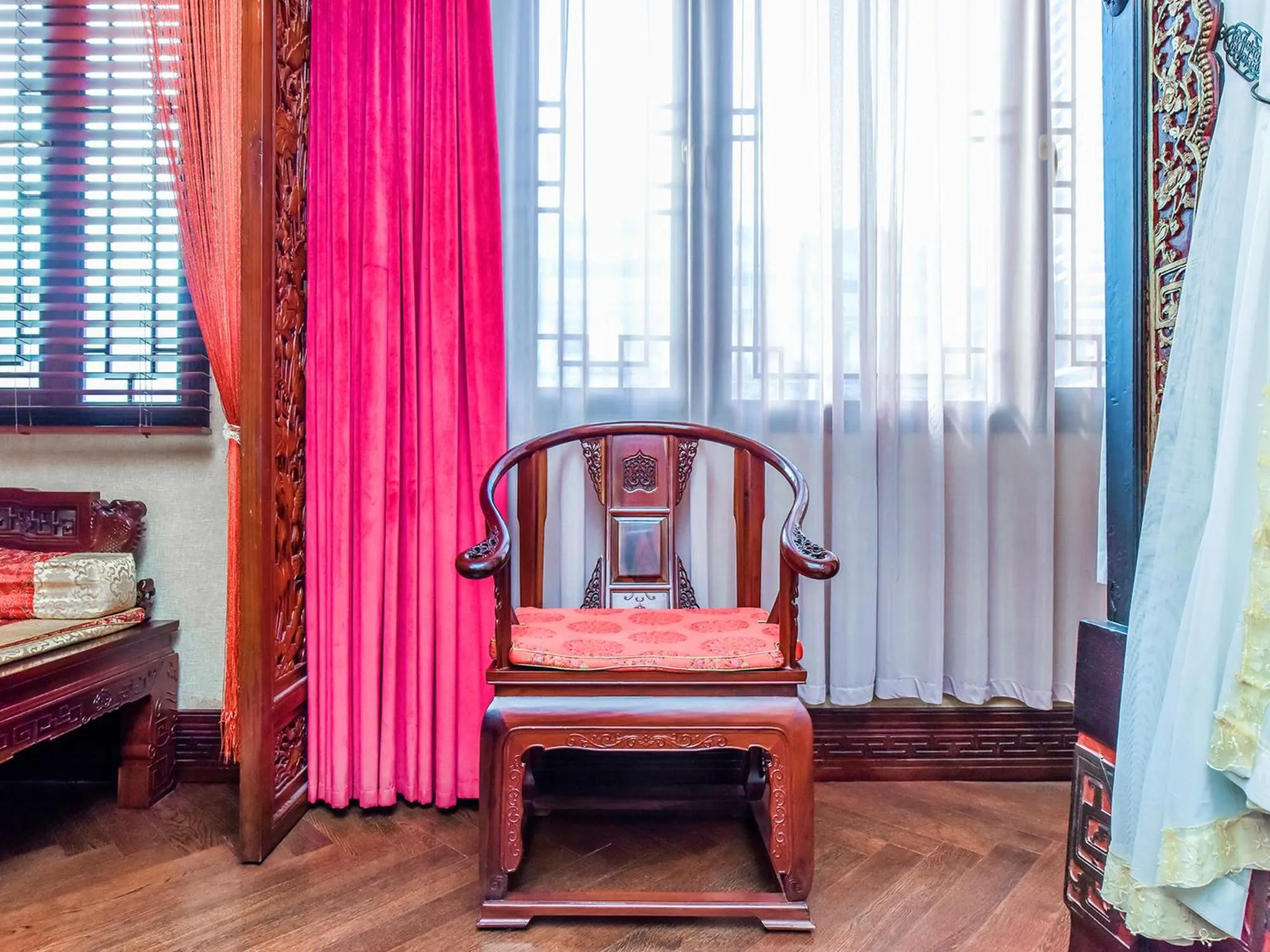 Property building, Bed in ChengDu Wuhou Temple Han Dynasty Hotel