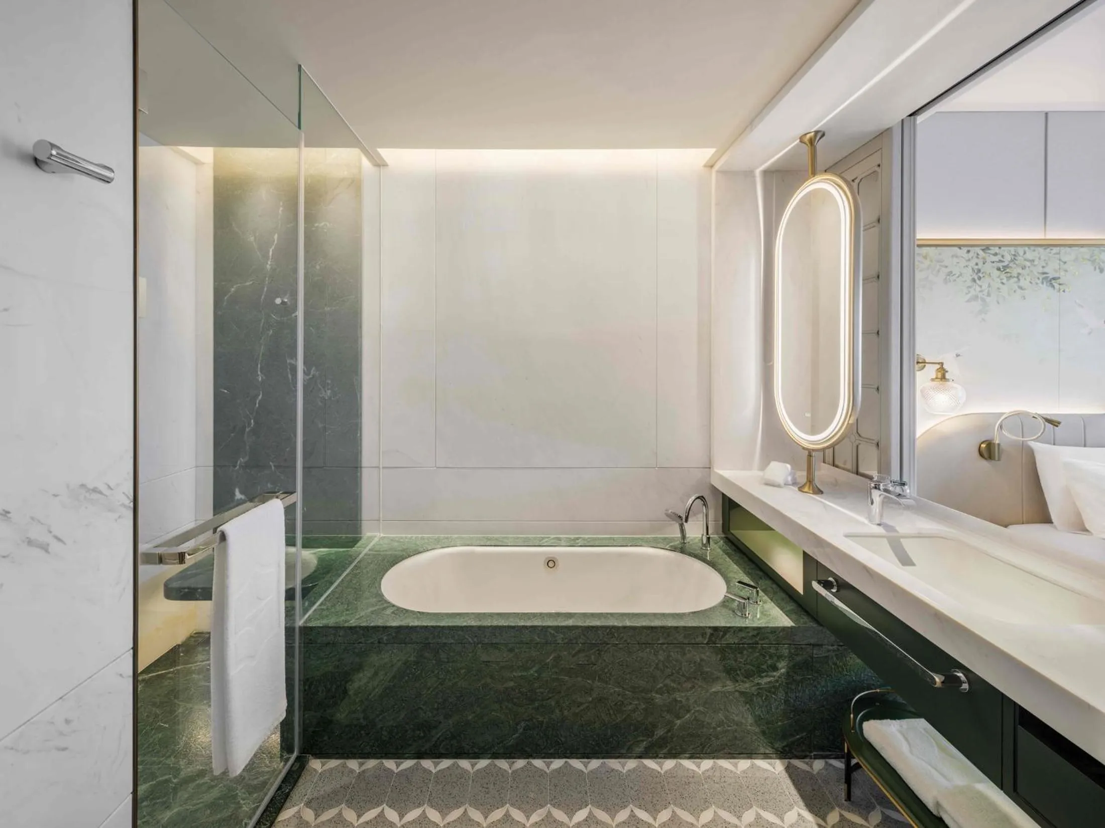 Toilet, Bed in Shangri-La Nanshan, Shenzhen