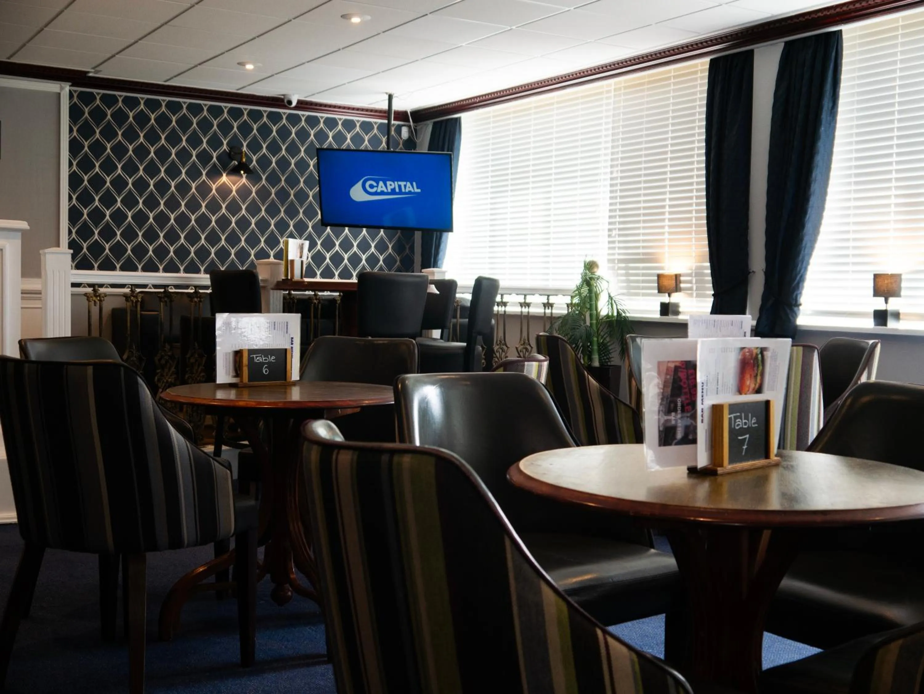 Lounge or bar in Britannia Hotel Newcastle Airport