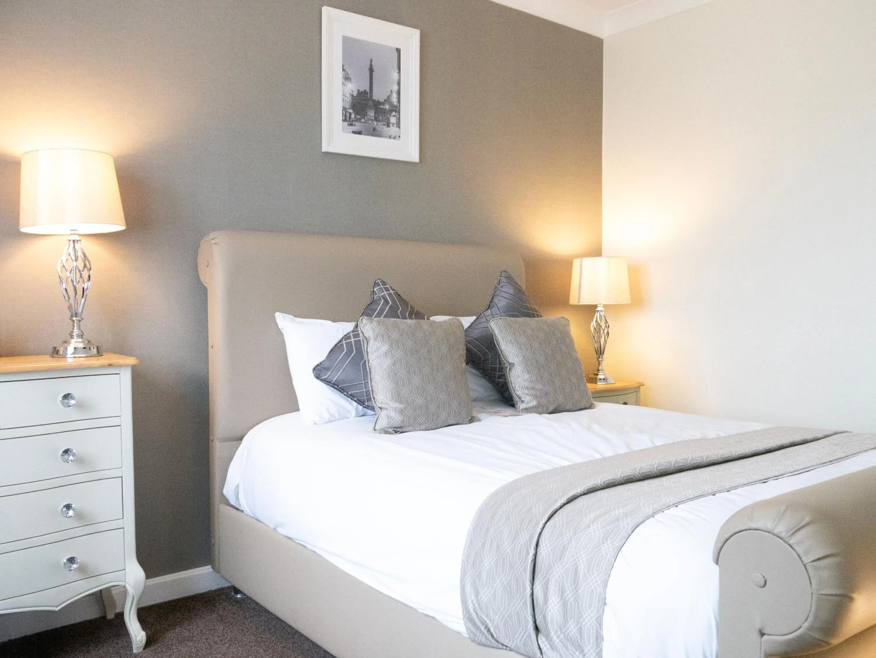 Bedroom, Bed in Britannia Hotel Newcastle Airport