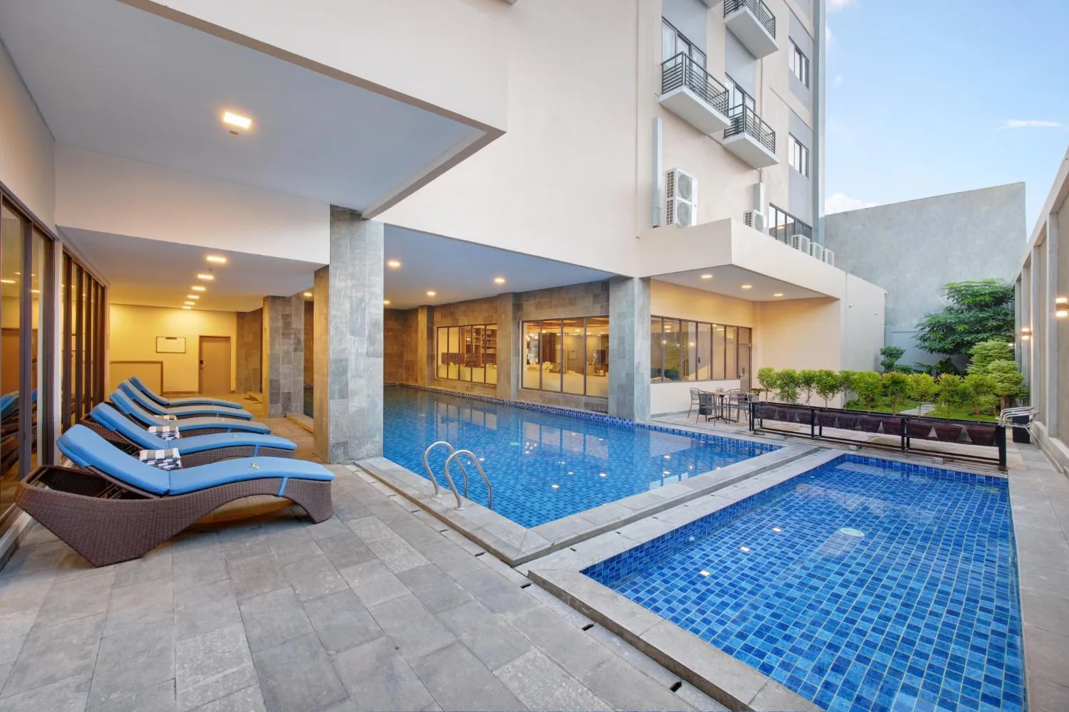 Swimming pool in Aston Palu Hotel & Conference Center