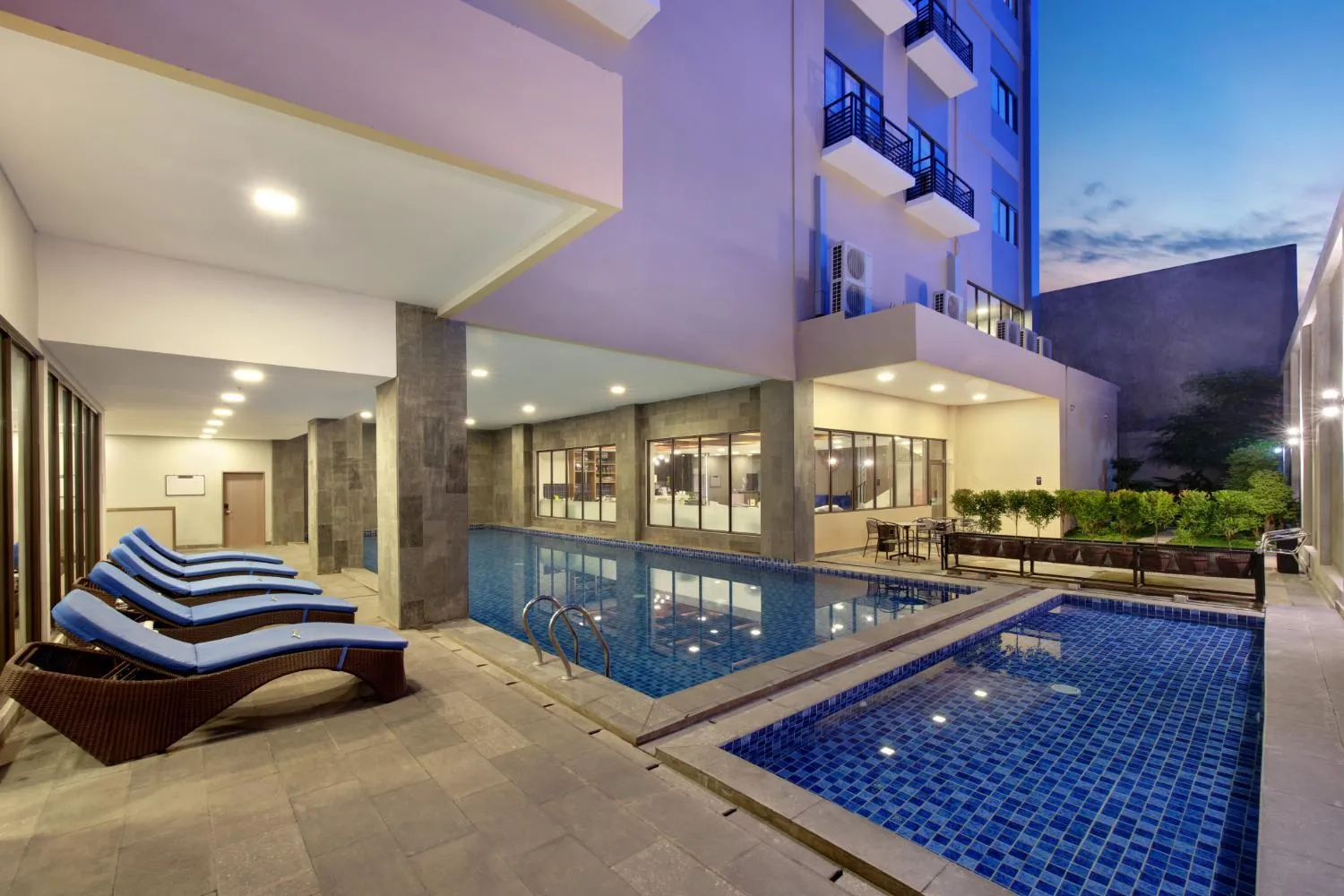 Swimming pool in Aston Palu Hotel & Conference Center