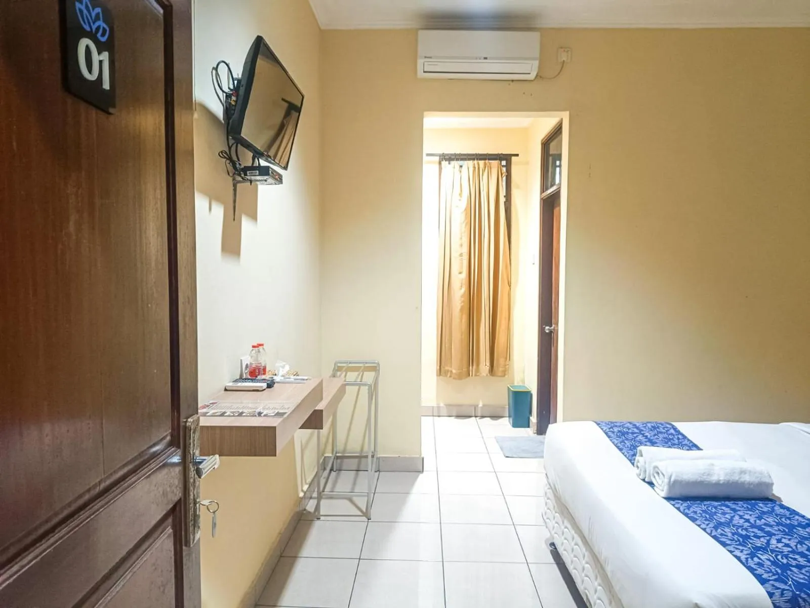 Bedroom, Bed in Miraa Guest House & Resto