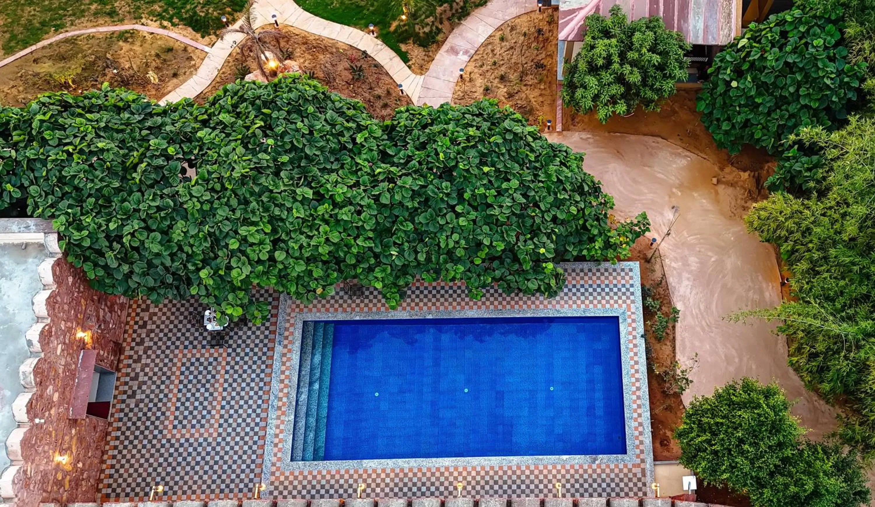Pool view in Aranya Vilas, Ranthambhore