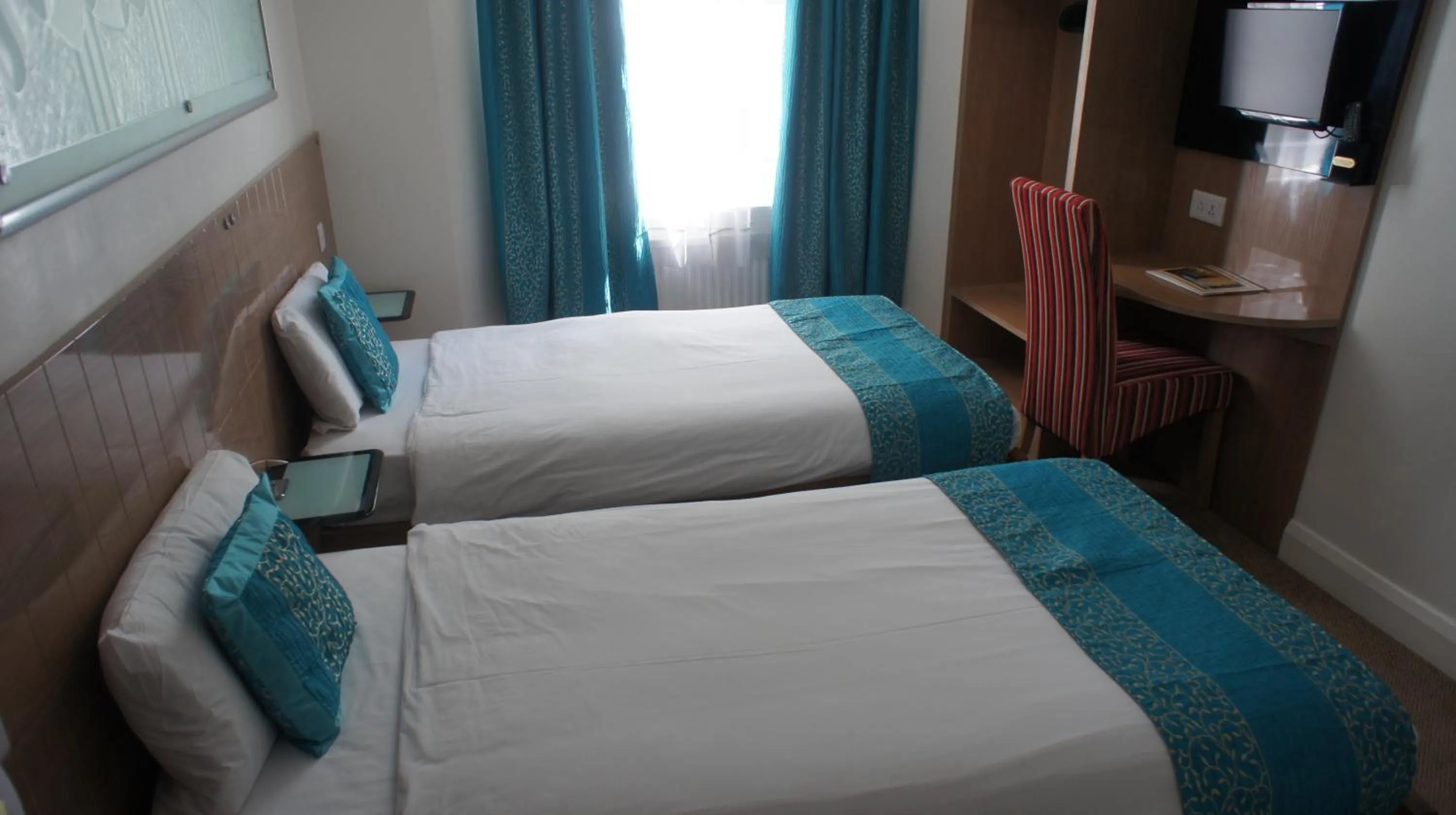 Bed in Westpoint Hotel