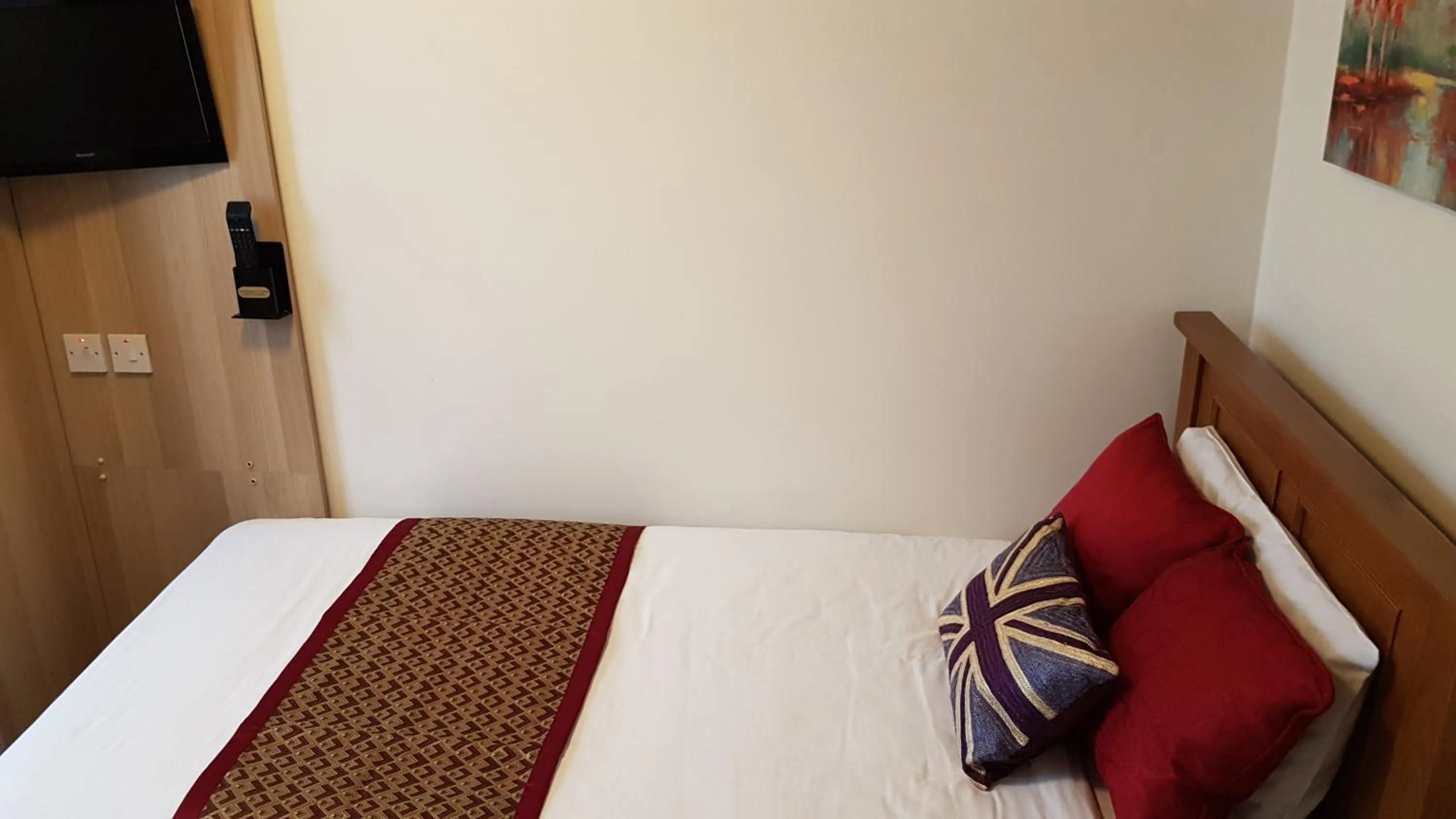 Bed in Westpoint Hotel